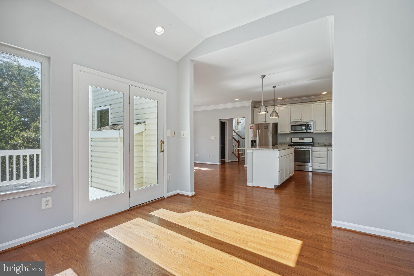 FARMWELL HUNT - Residential