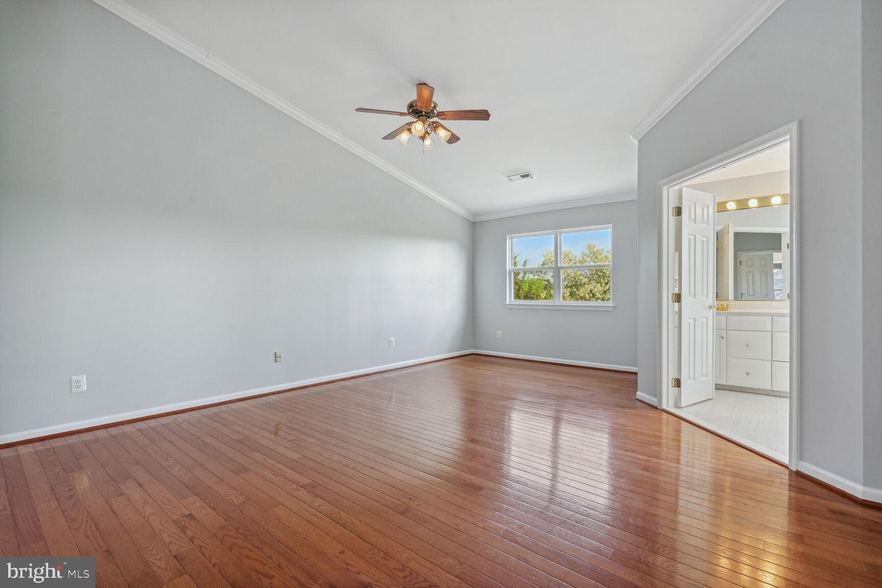 FARMWELL HUNT - Residential