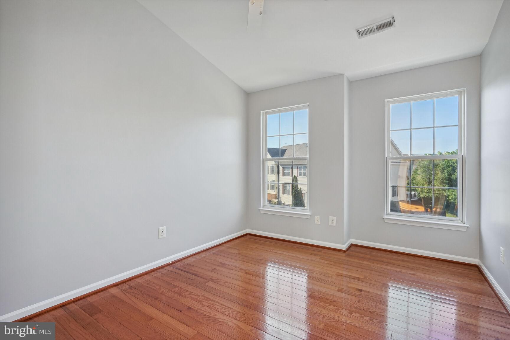 FARMWELL HUNT - Residential