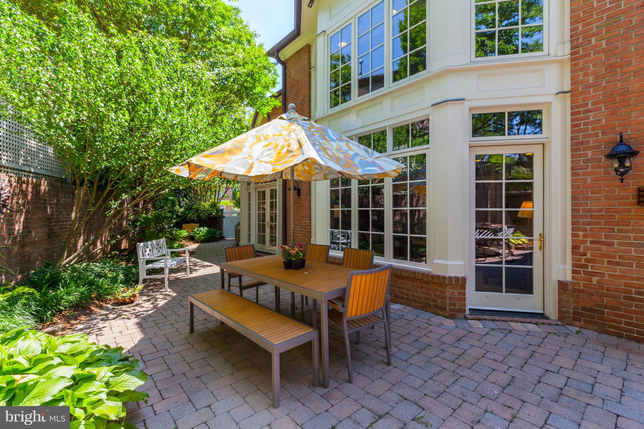 WESTMORELAND HILLS - Residential