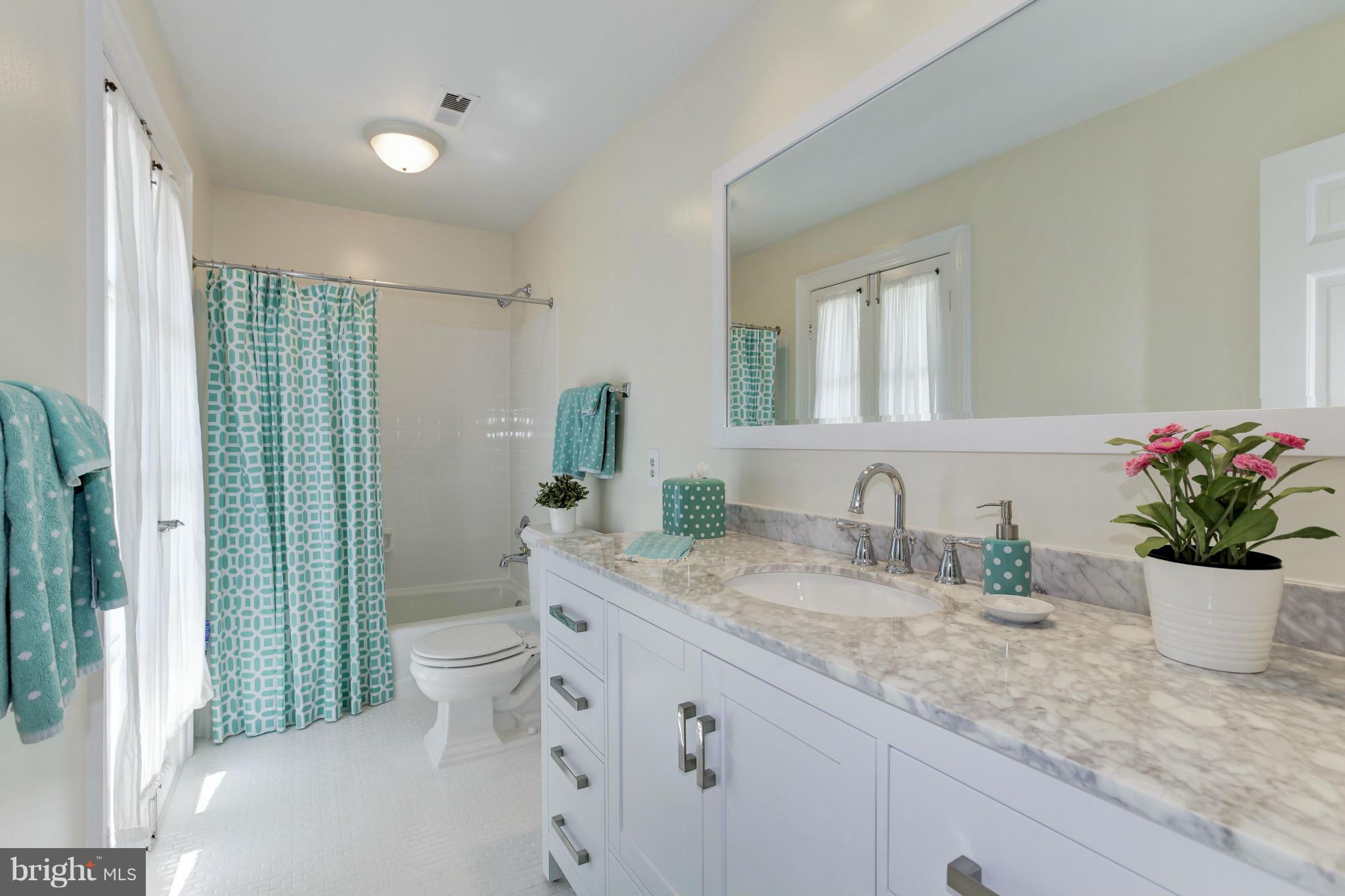 WESTMORELAND HILLS - Residential