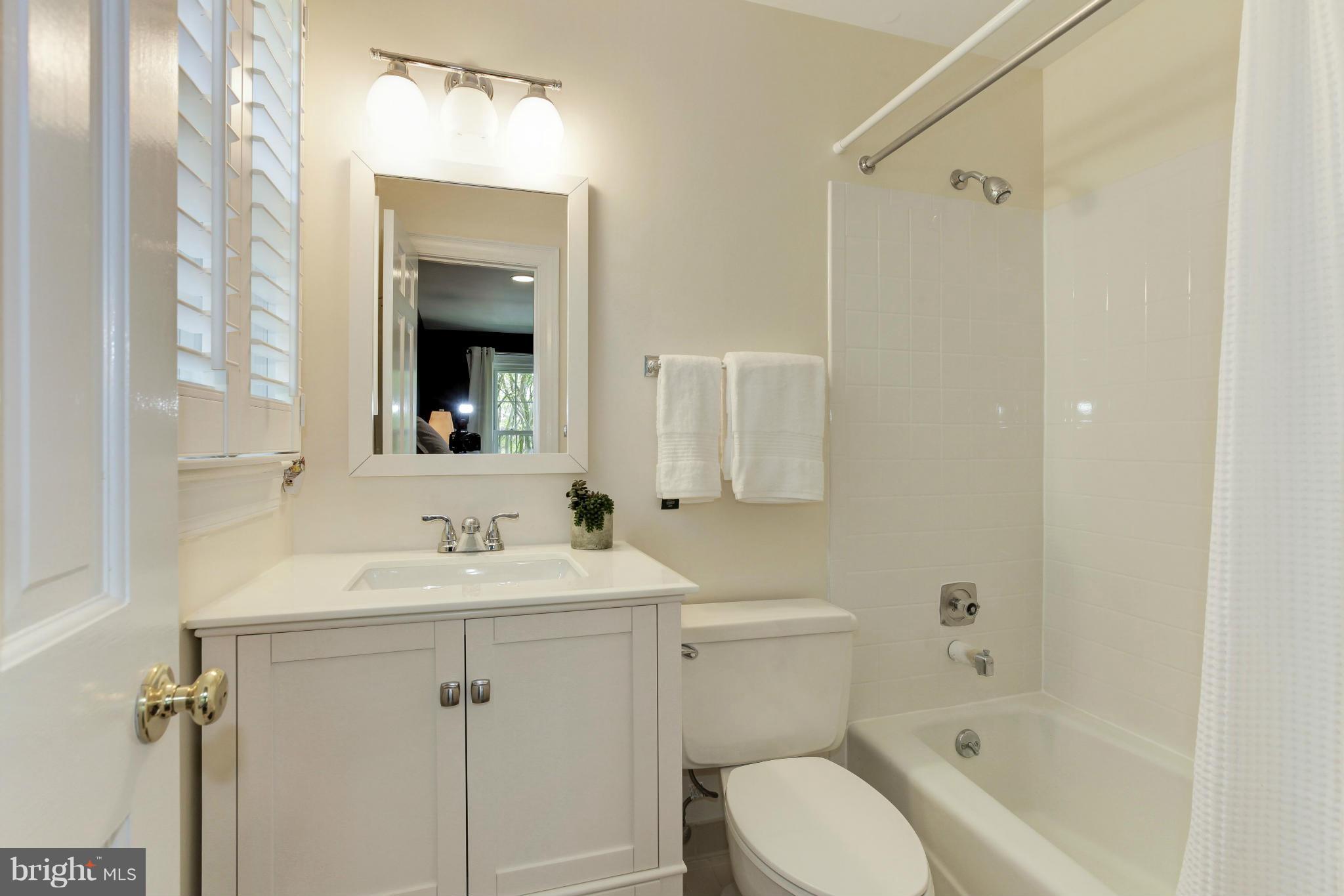 WESTMORELAND HILLS - Residential