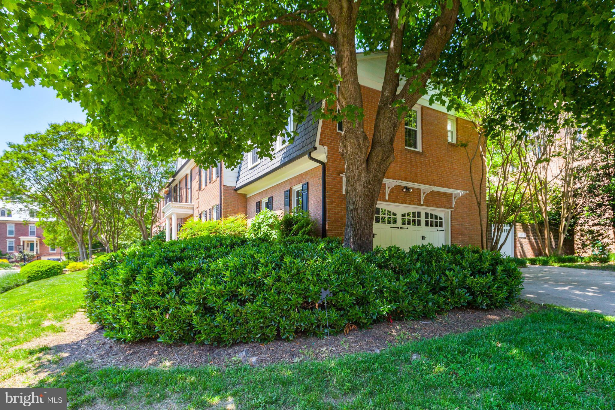 WESTMORELAND HILLS - Residential