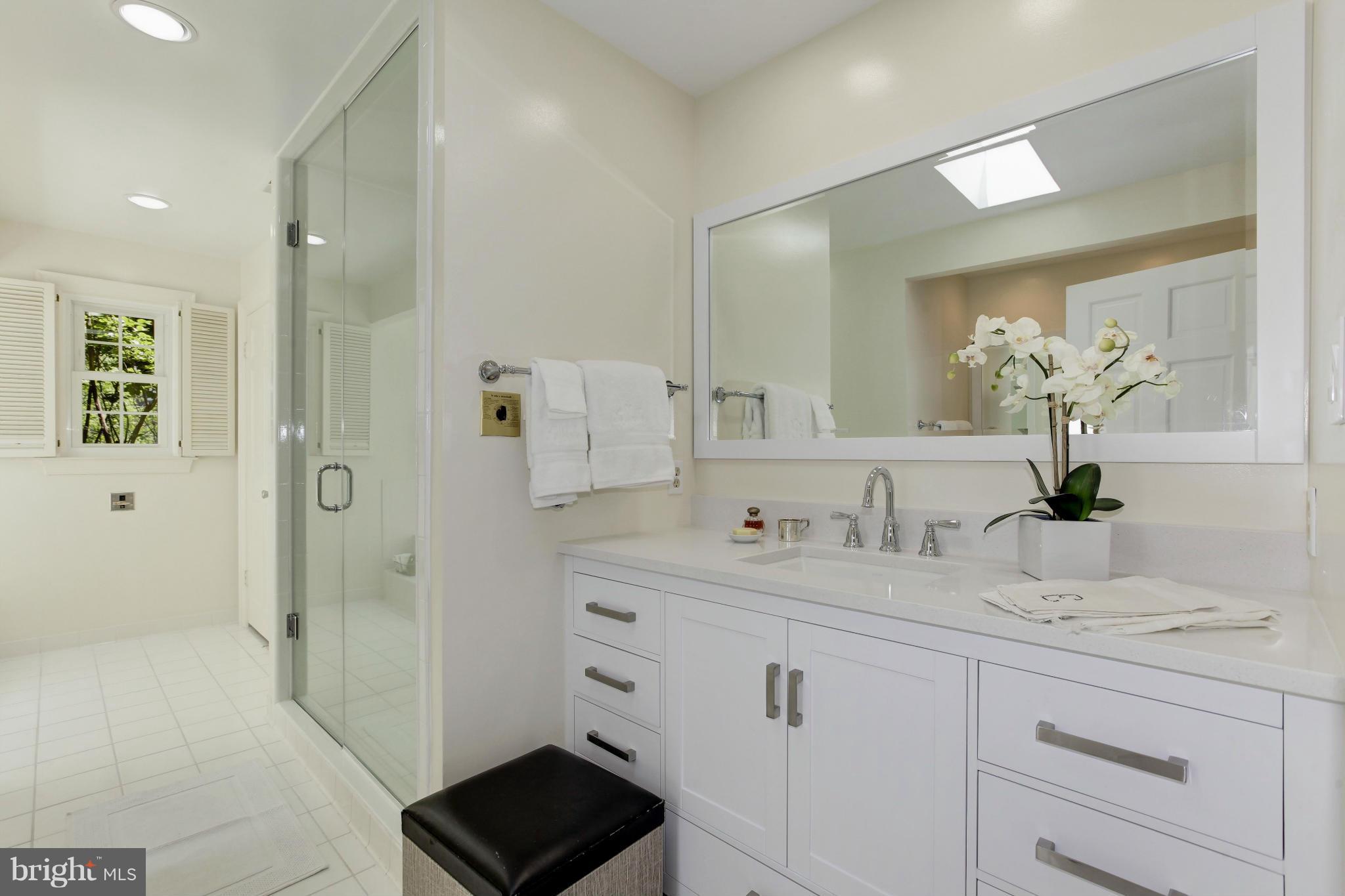 WESTMORELAND HILLS - Residential