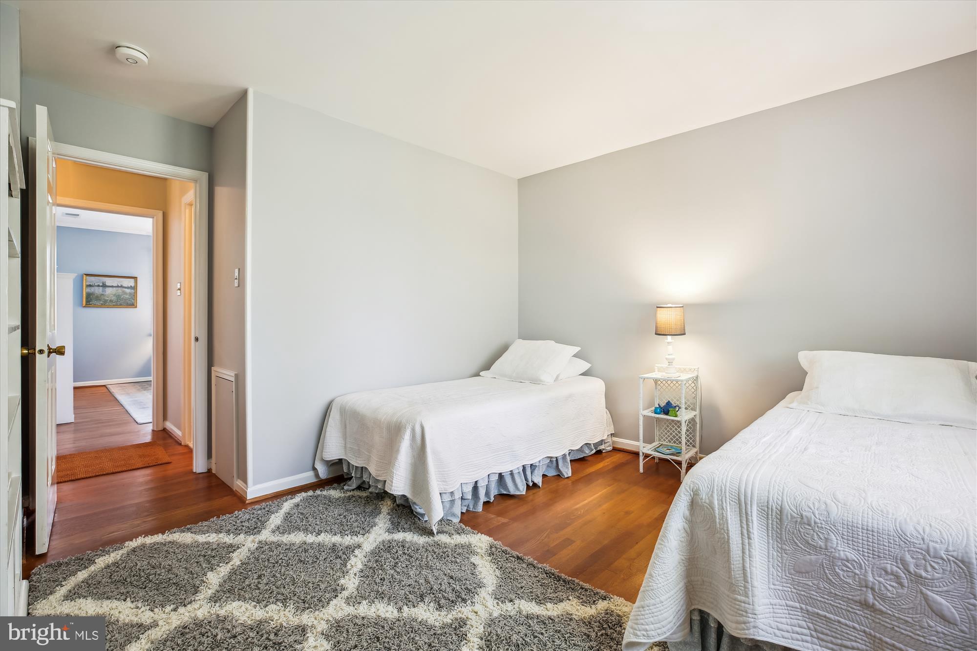 RIVER FALLS - Residential