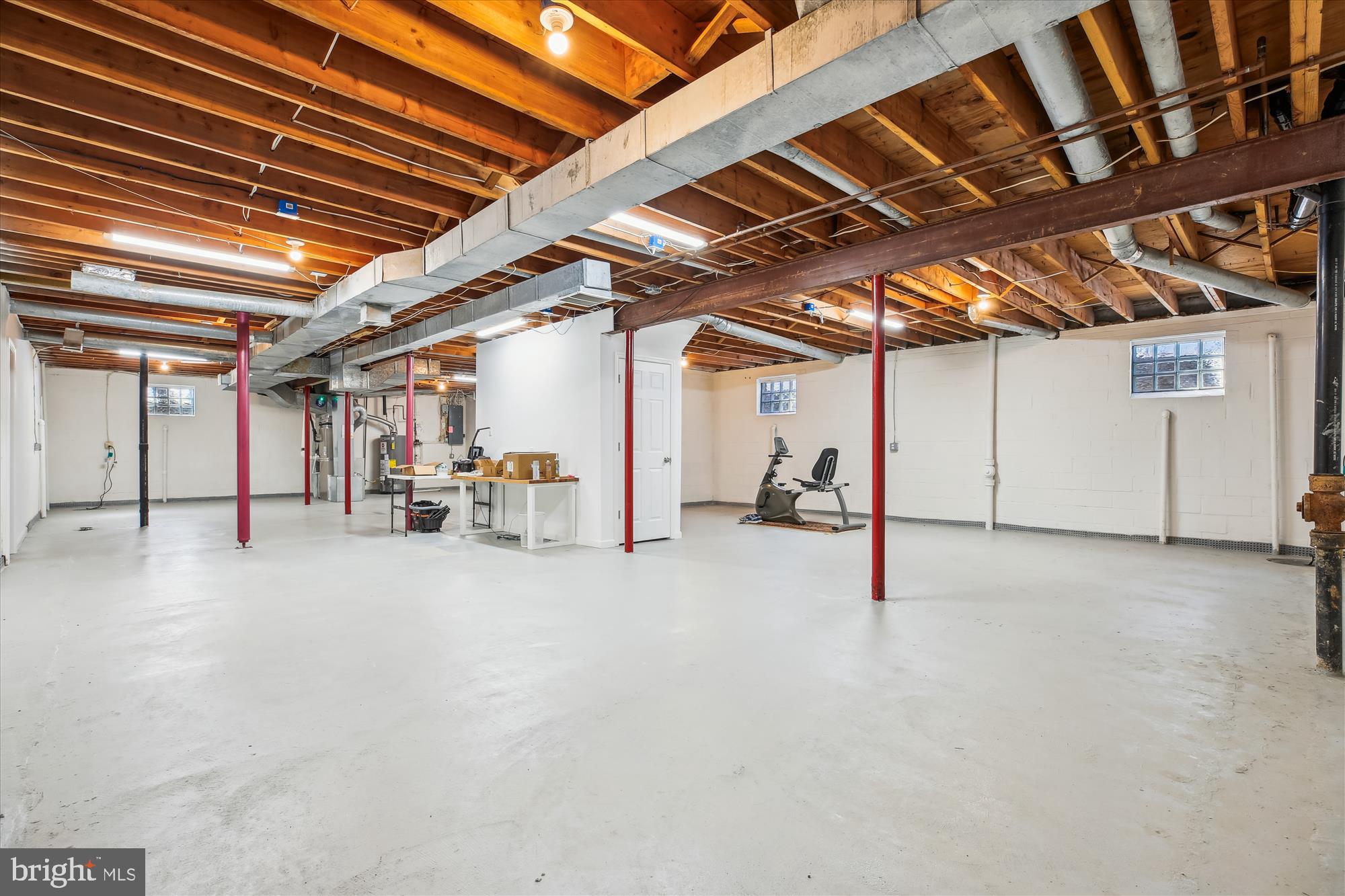 RIVER FALLS - Residential