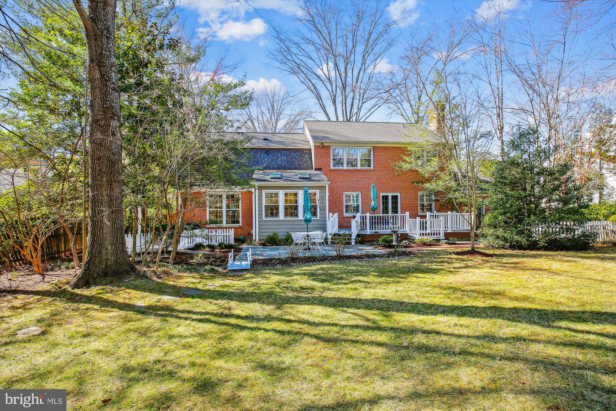 RIVER FALLS - Residential