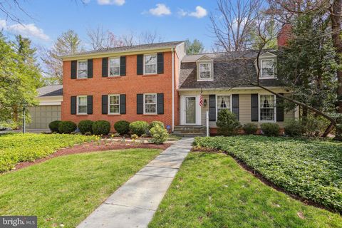 Photo of 8105 Coach Street, POTOMAC, MD 20854 (MLS # MDMC2170064)