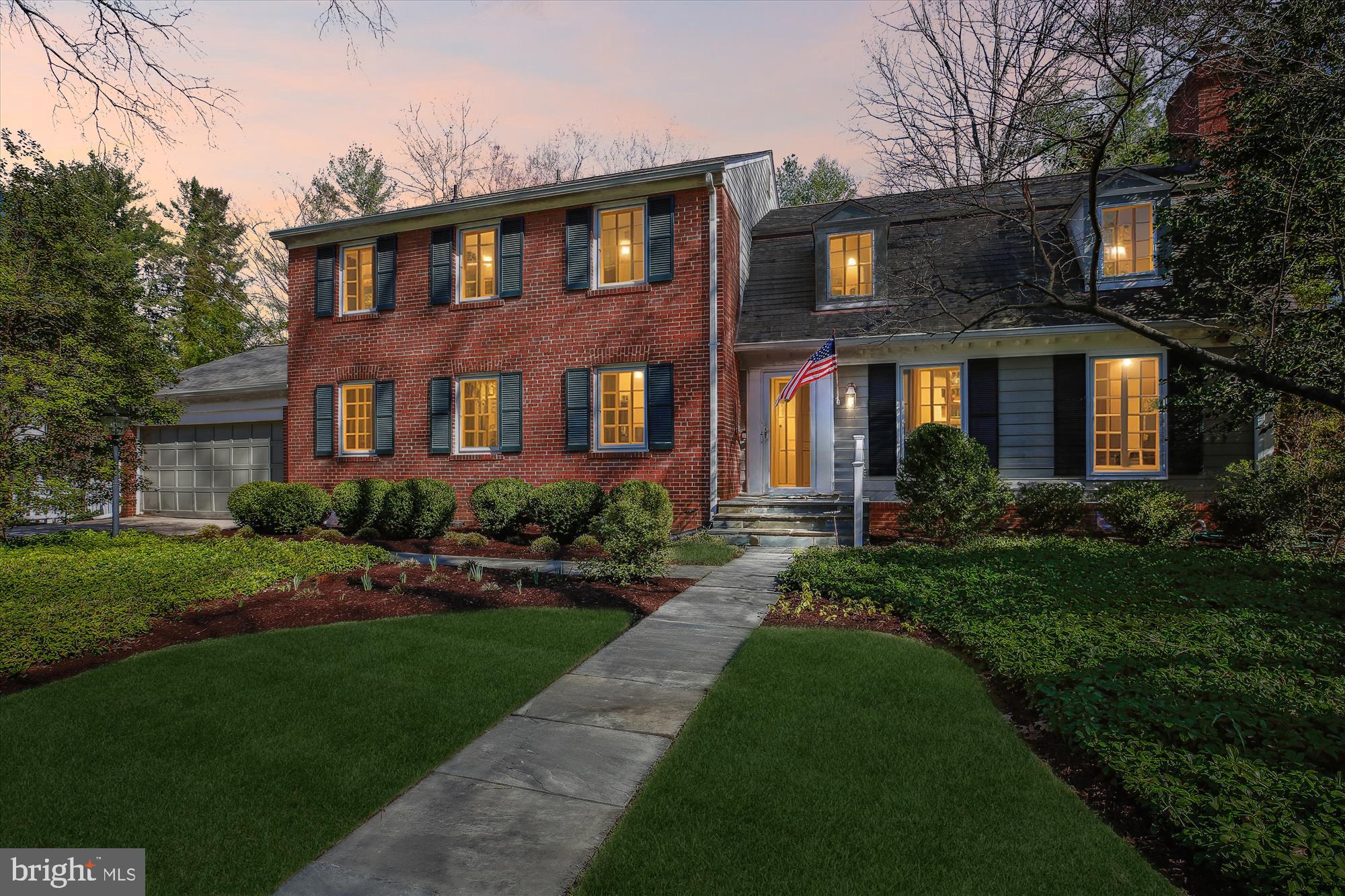 RIVER FALLS - Residential