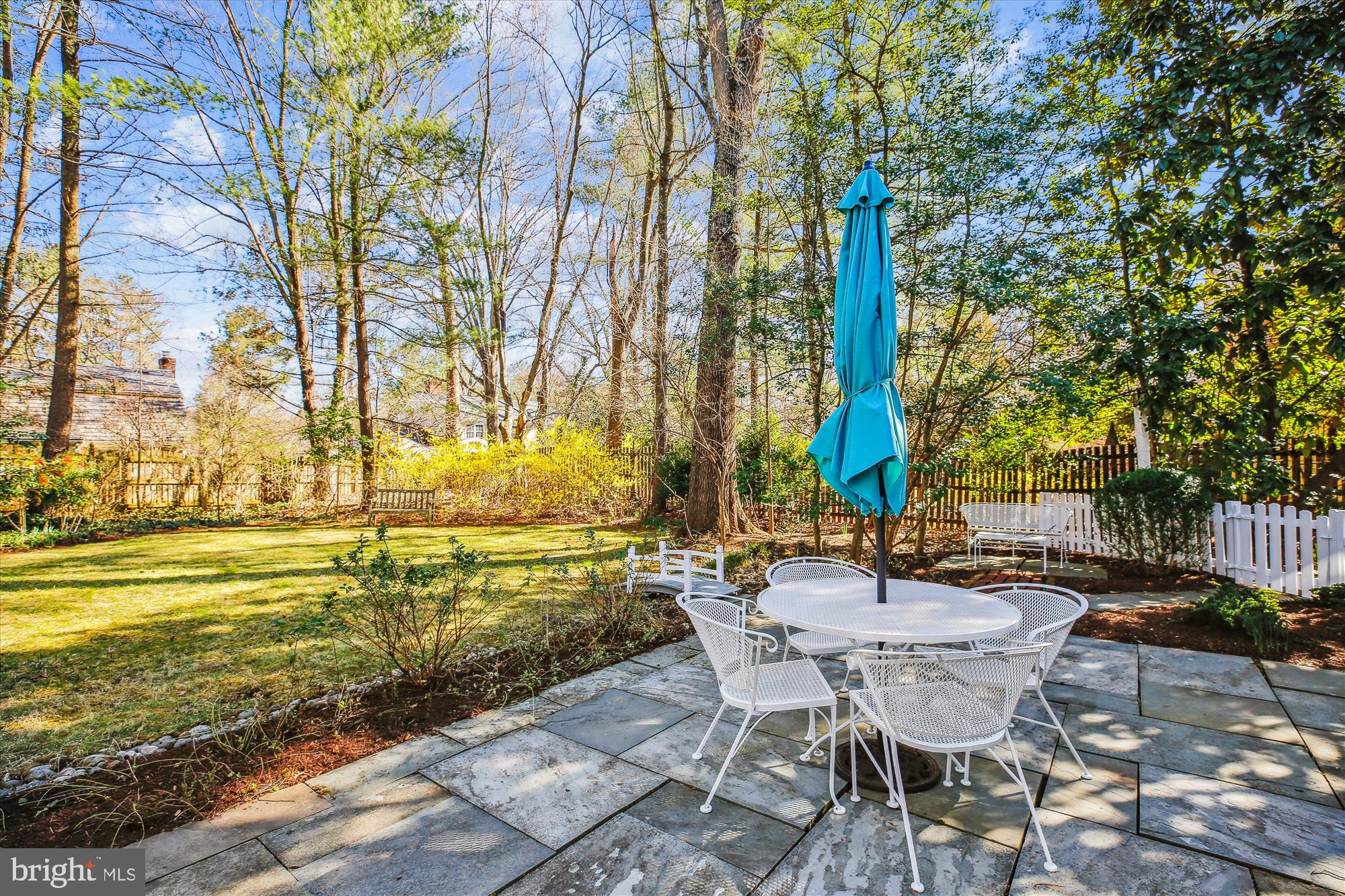 RIVER FALLS - Residential