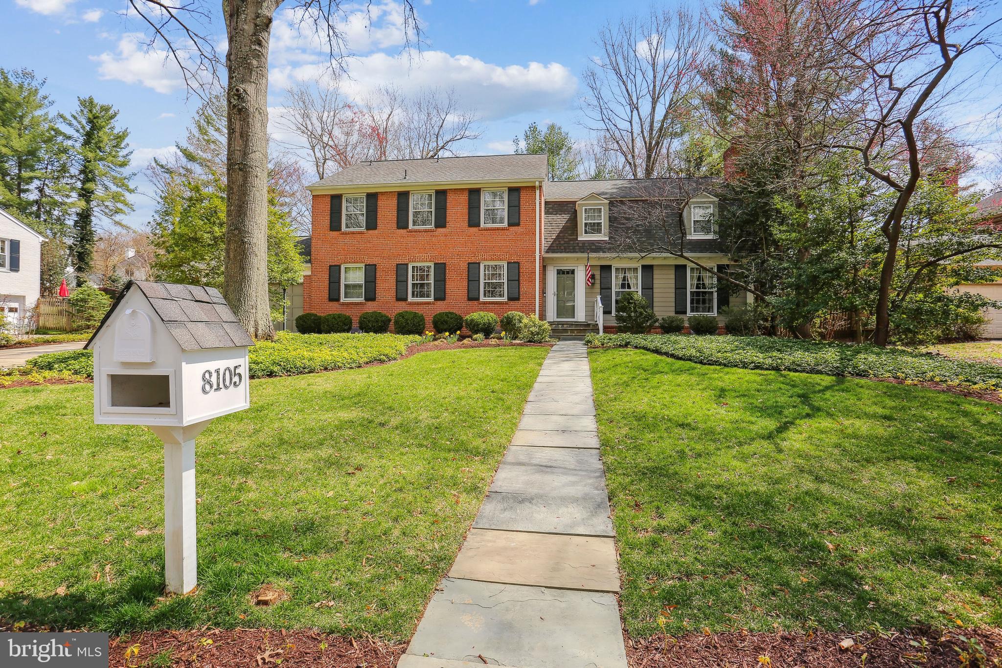 RIVER FALLS - Residential