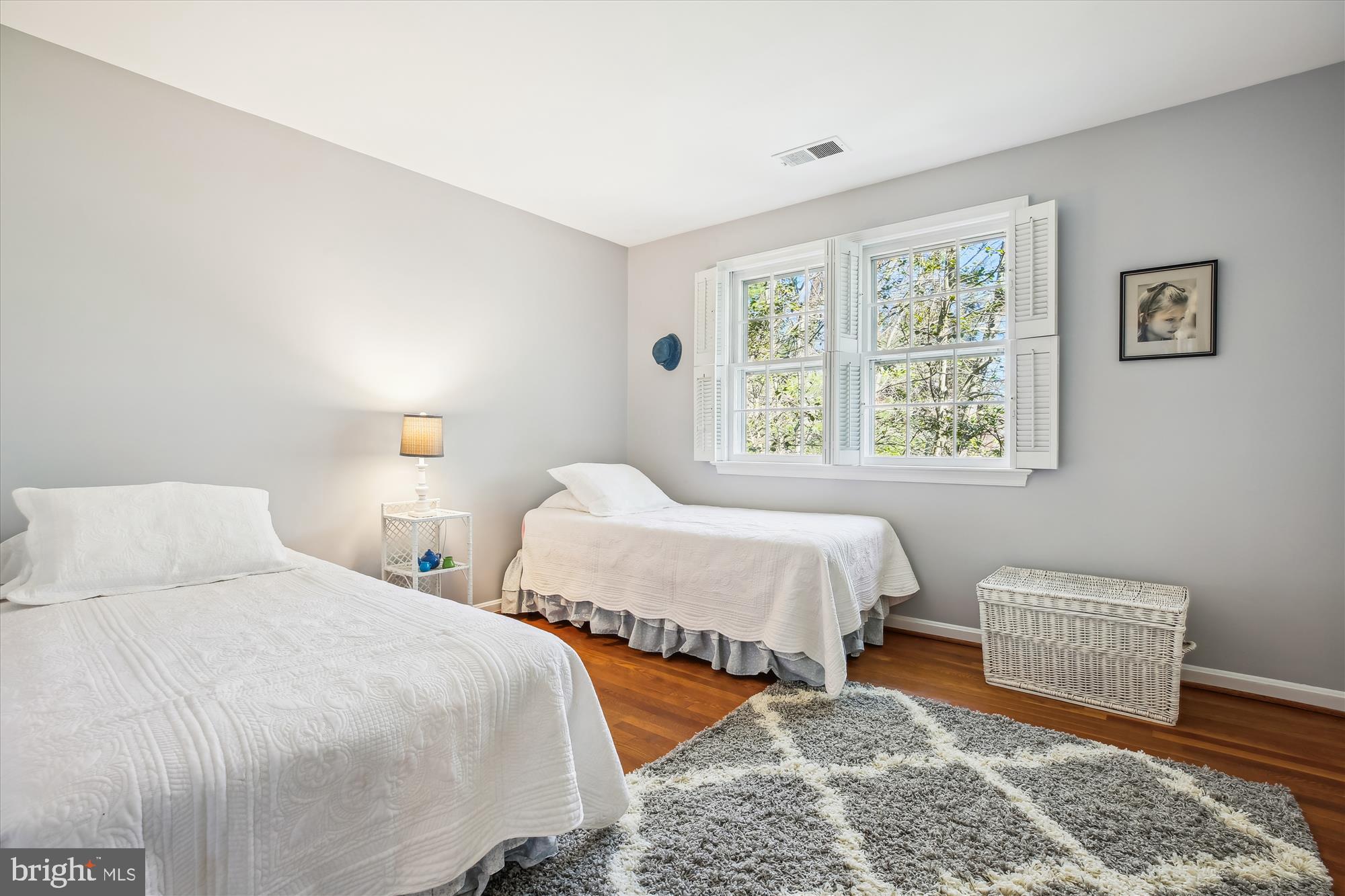 RIVER FALLS - Residential