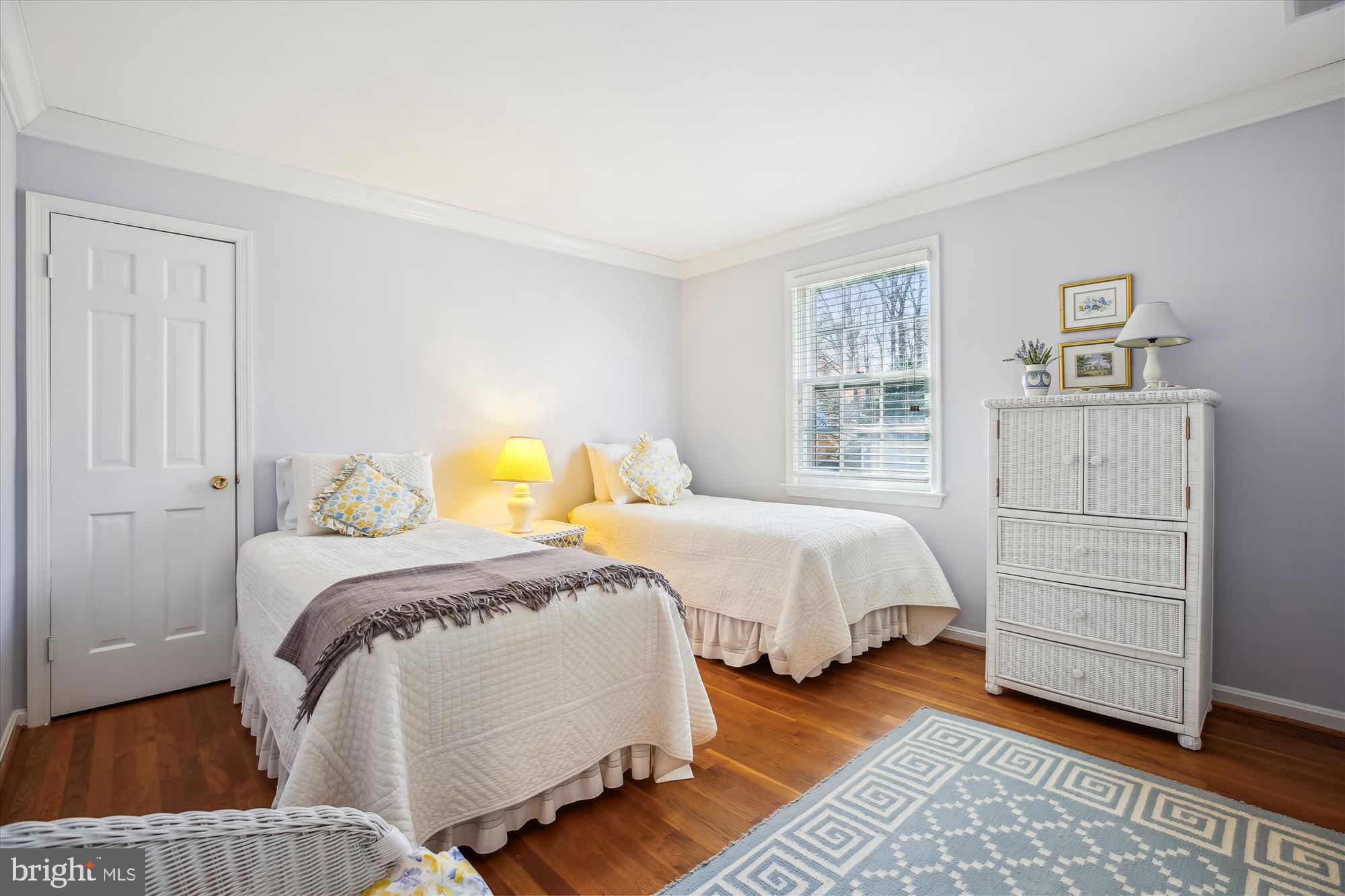 RIVER FALLS - Residential