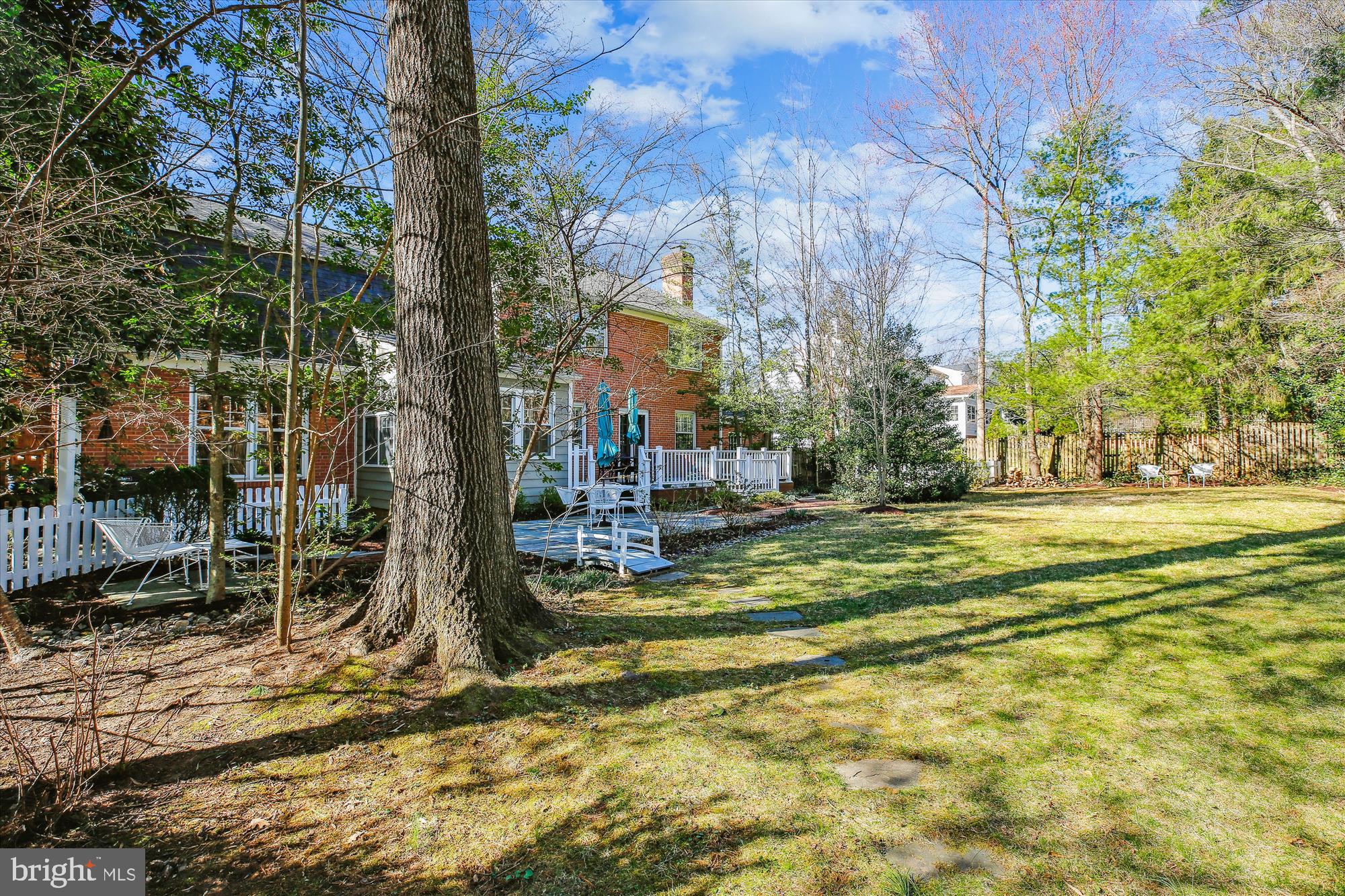 RIVER FALLS - Residential