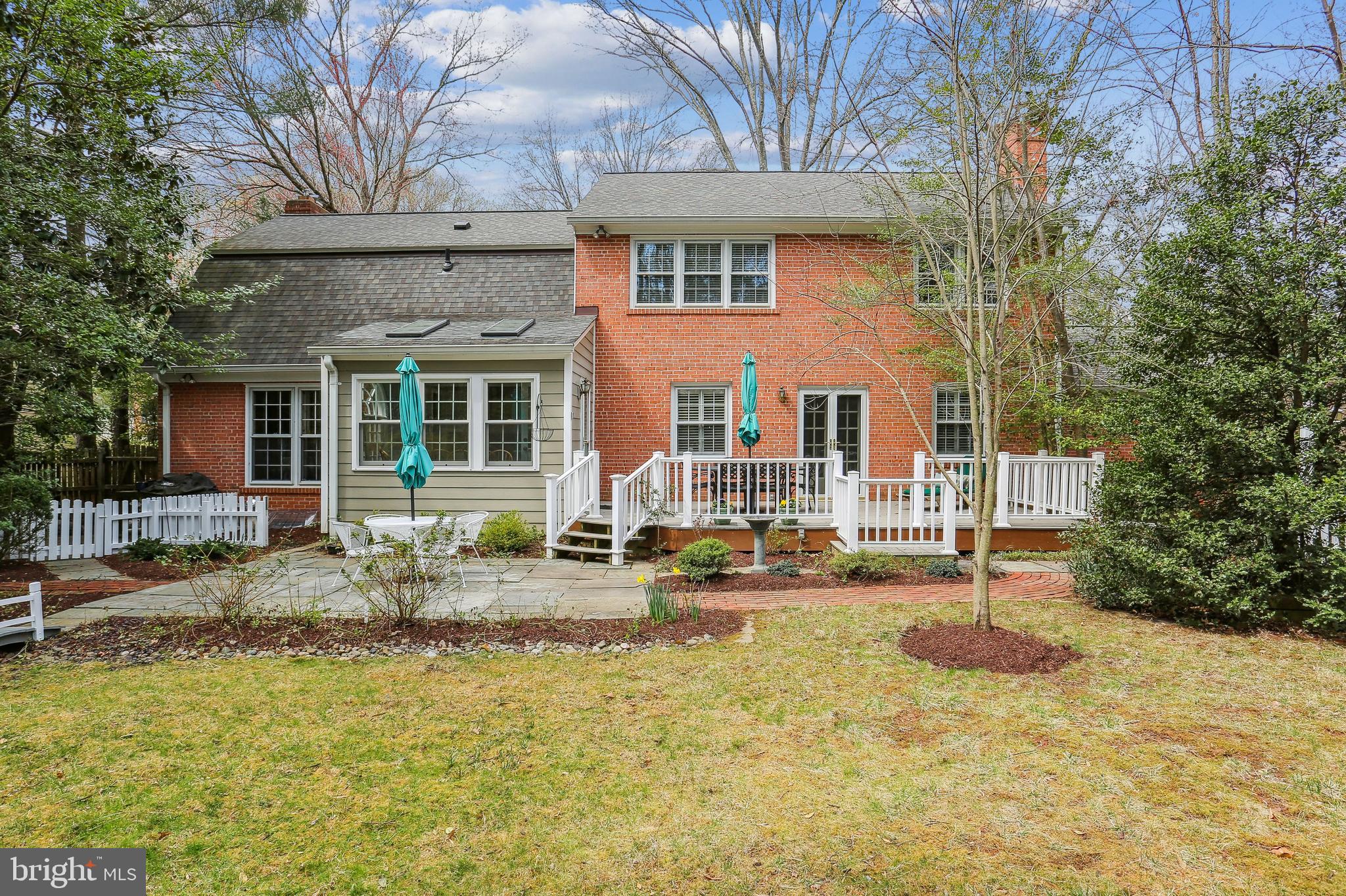 RIVER FALLS - Residential