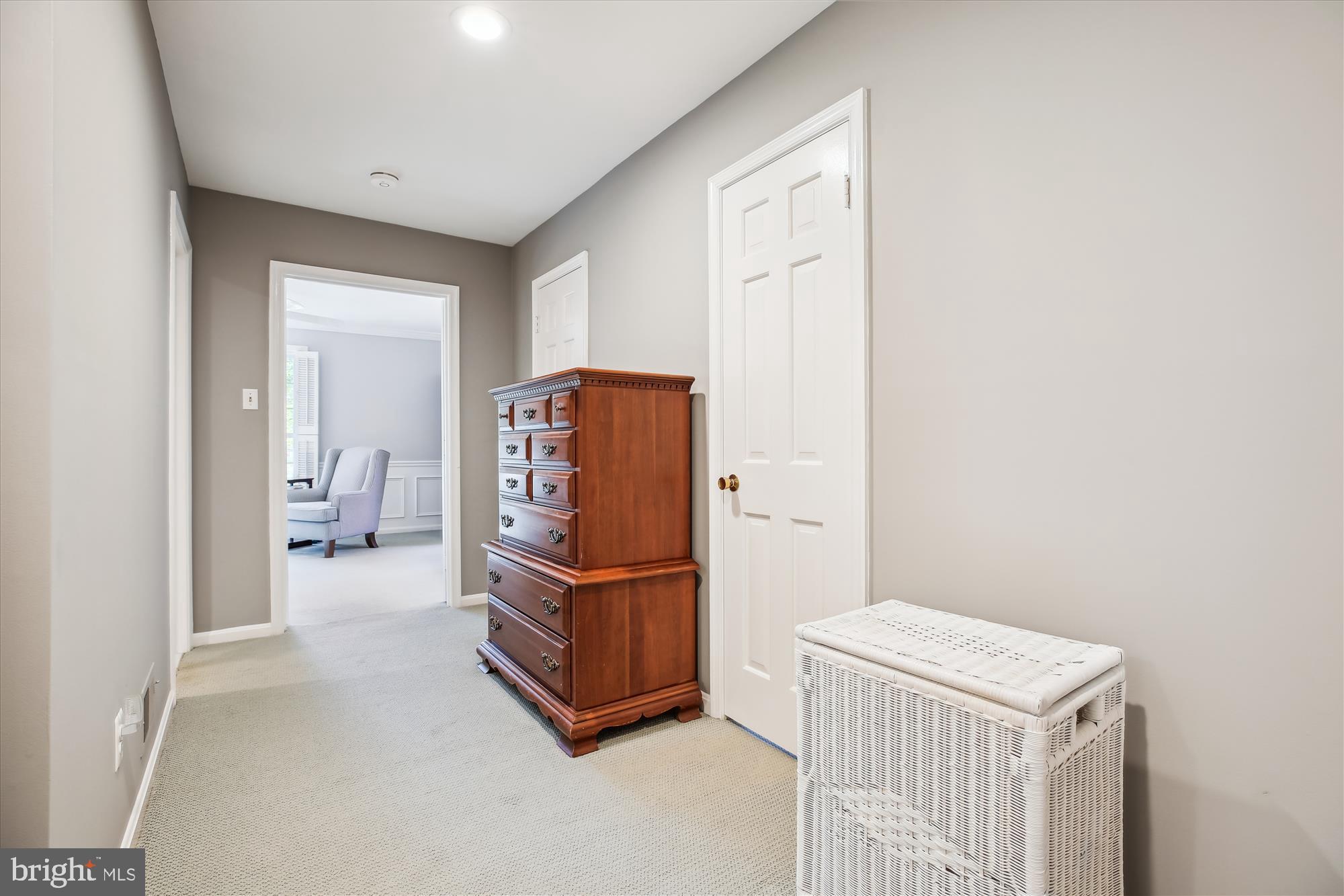 RIVER FALLS - Residential