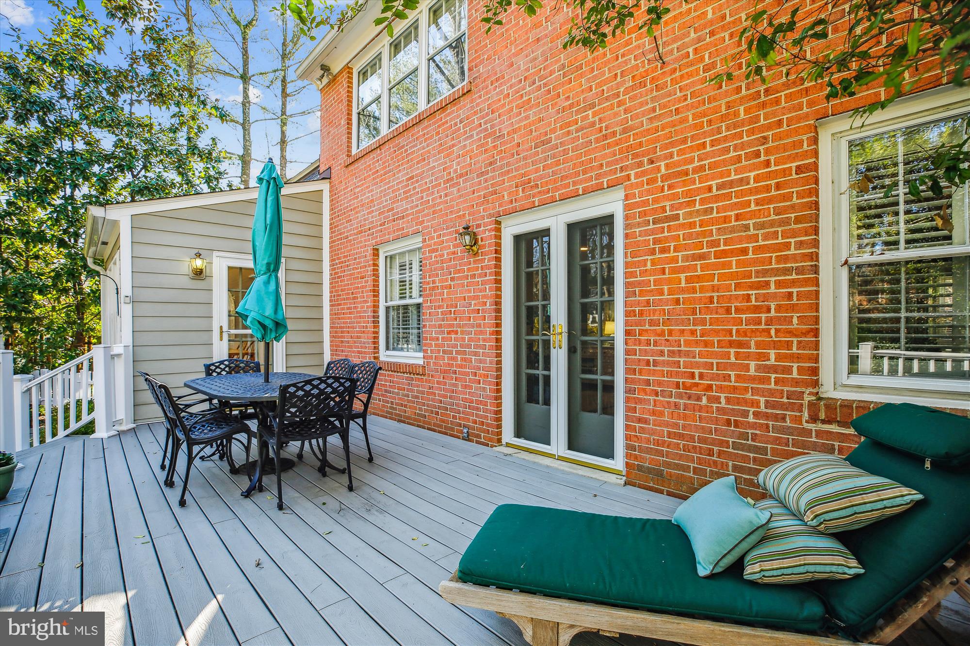 RIVER FALLS - Residential