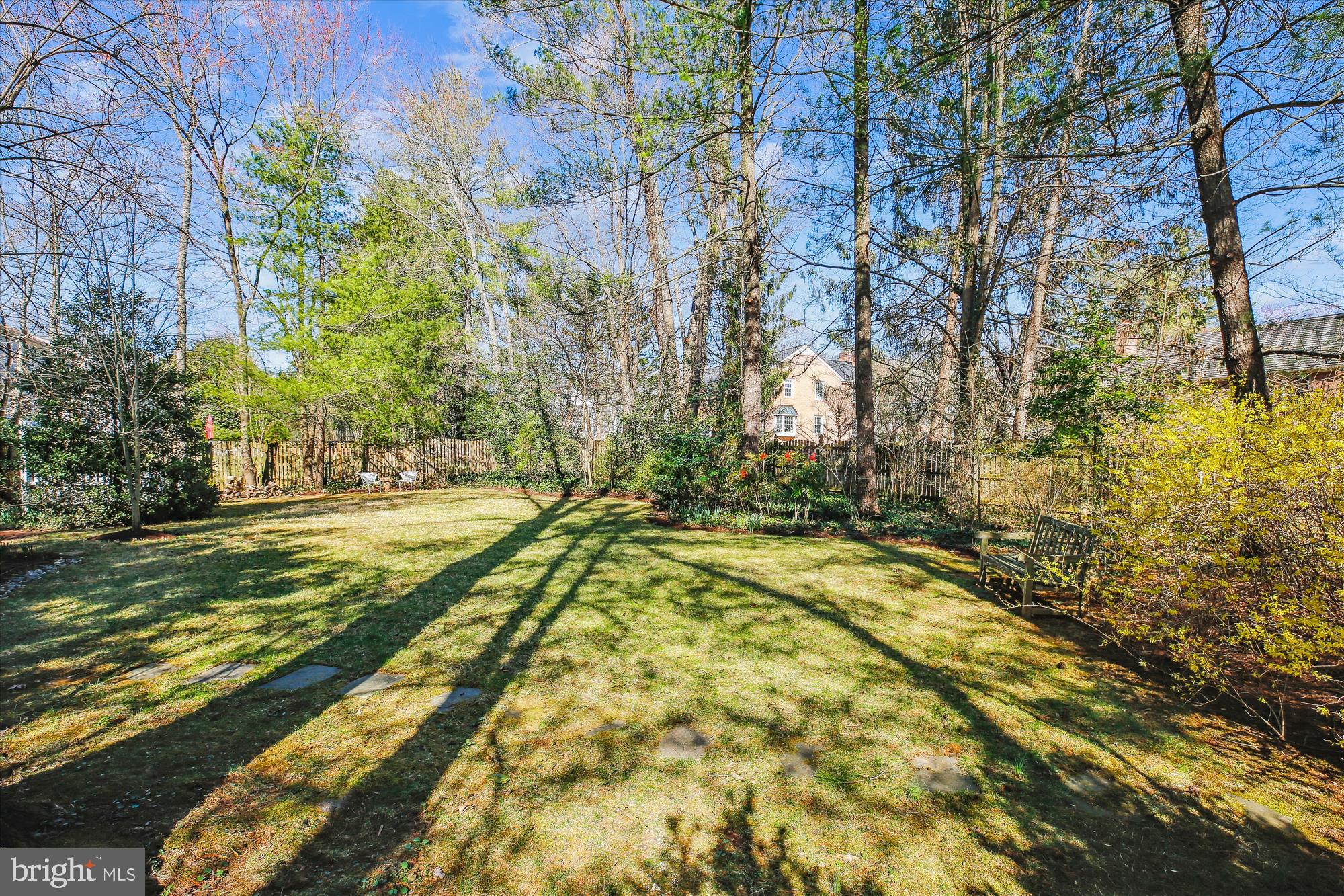 RIVER FALLS - Residential