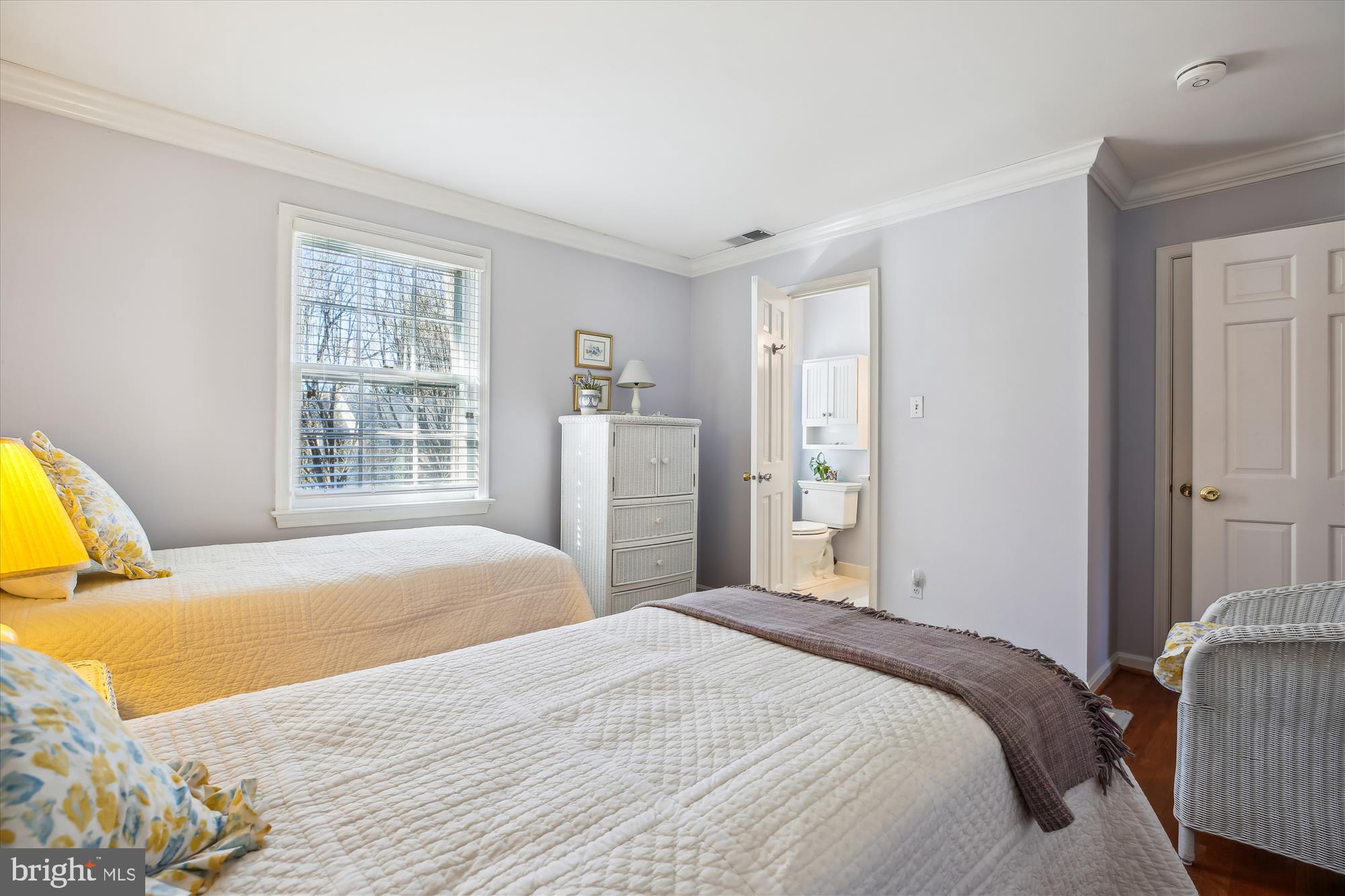 RIVER FALLS - Residential