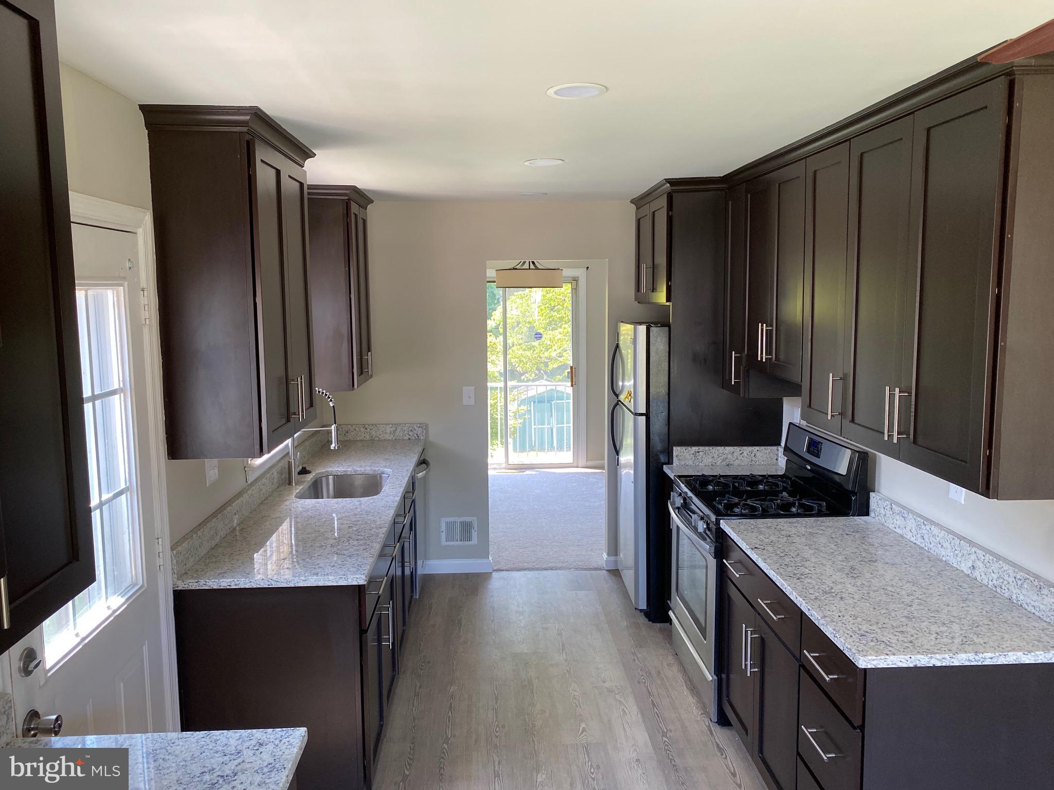 BONIWOOD - Residential Lease