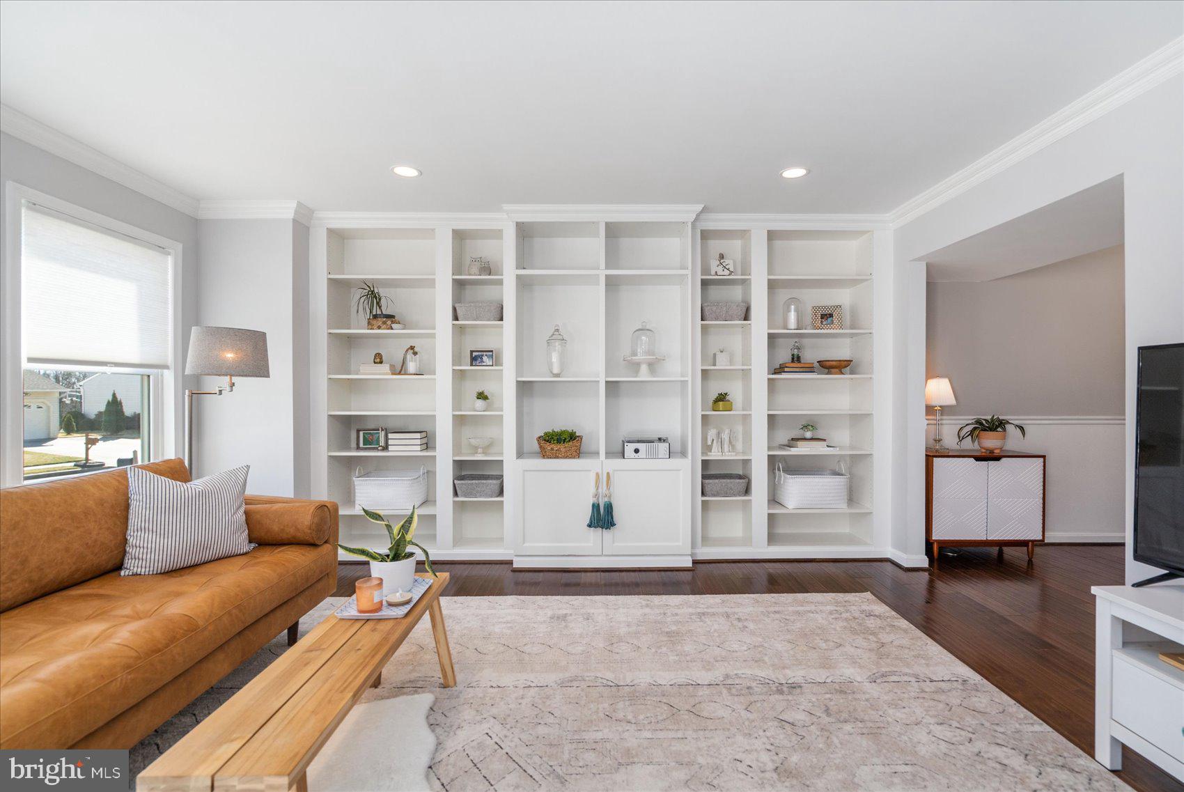 SHARONDALE EAST - Residential