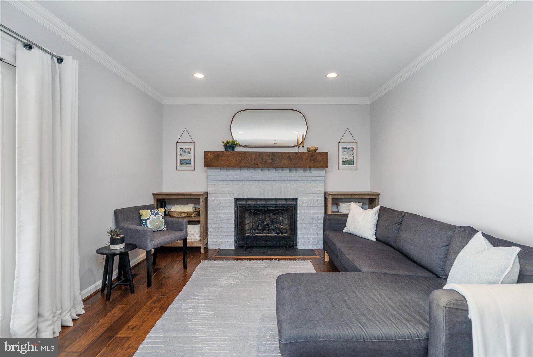 SHARONDALE EAST - Residential