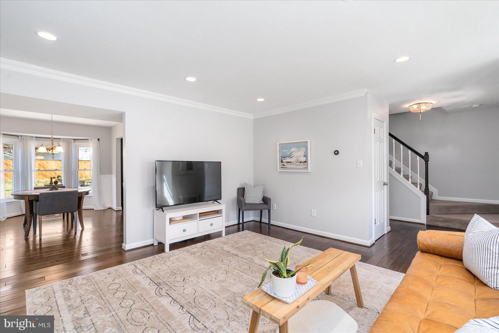 SHARONDALE EAST - Residential