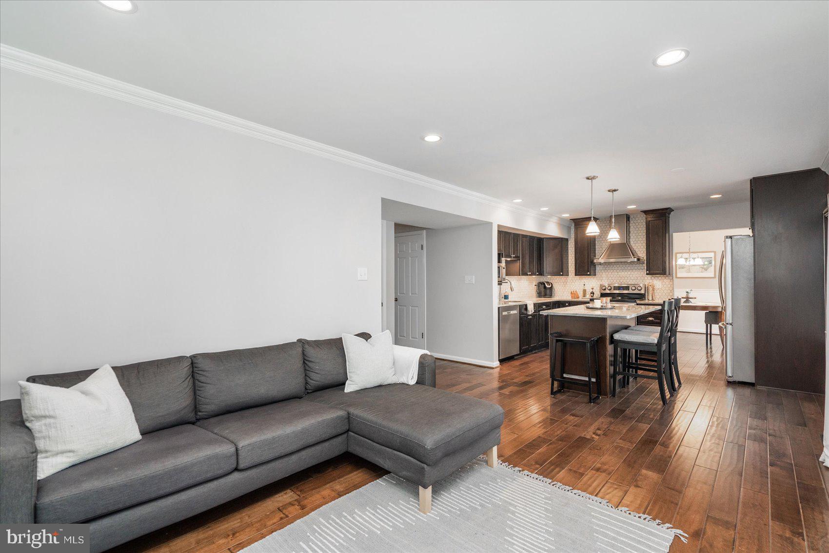 SHARONDALE EAST - Residential