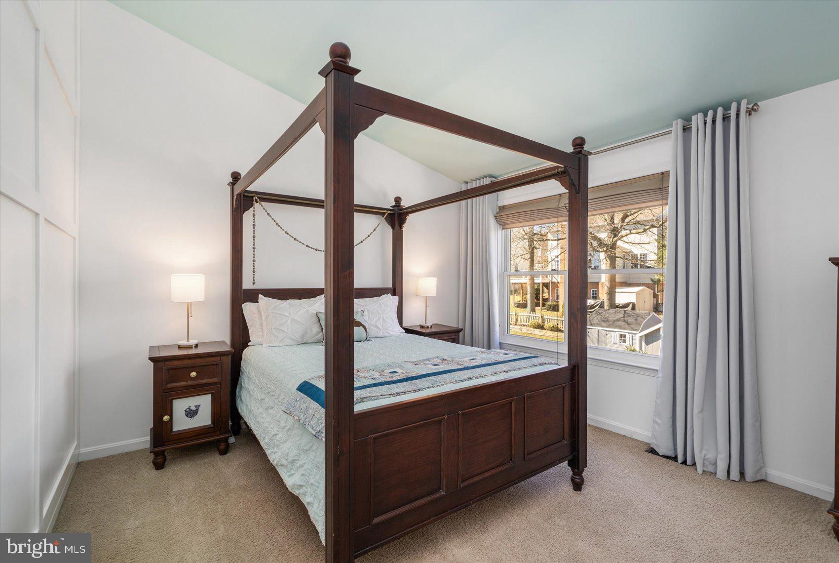 SHARONDALE EAST - Residential