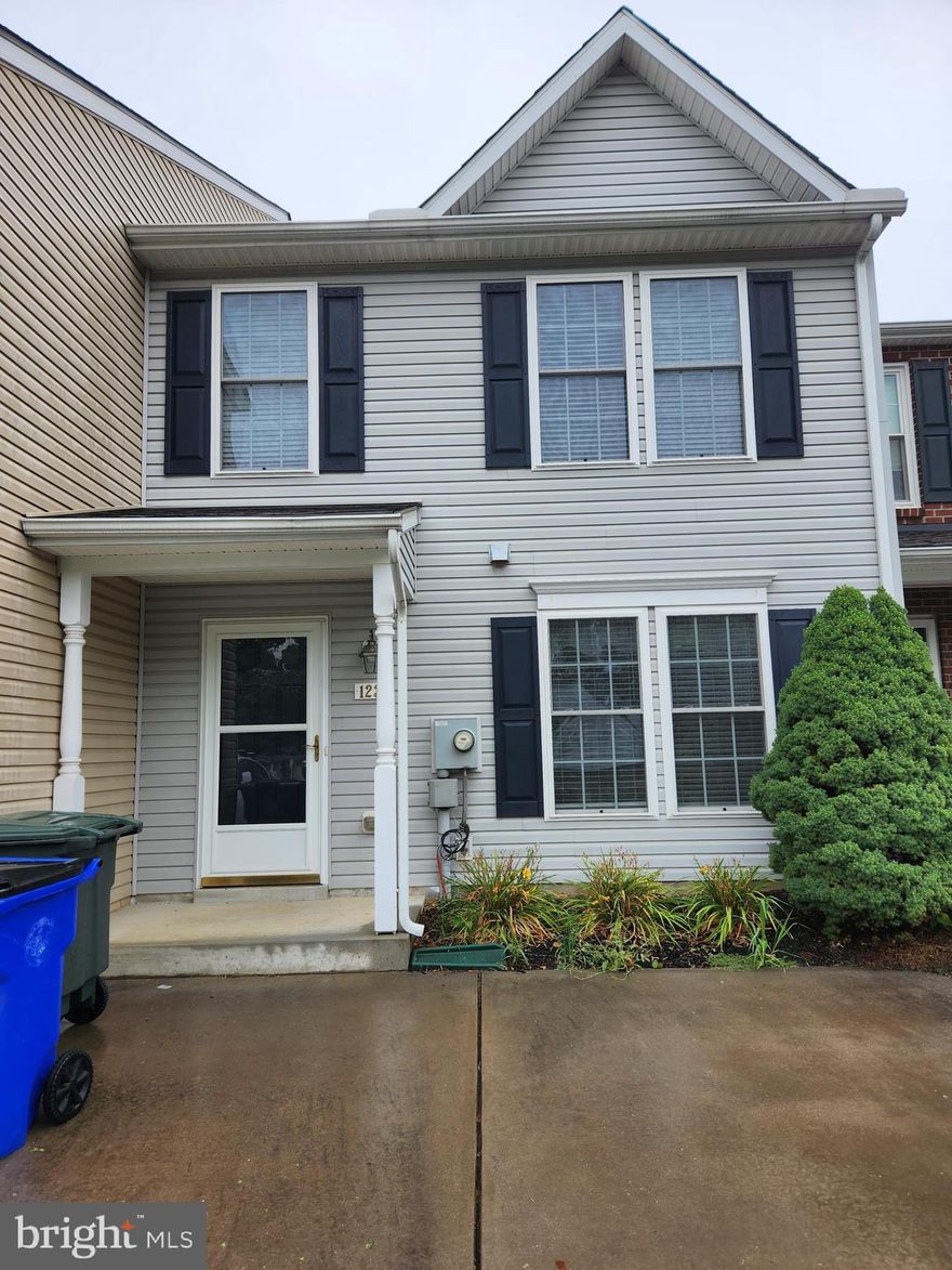 Well-maintained two-level townhome, located close to Commuter Routes, Shopping, Fort Detrick, and Historic Downtown Frederick. Laminate, carpet, and vinyl flooring.  Primary bedroom with his and her closets. Two additional bedrooms with walk-in closets, and a full hall bath. Main level with Foyer, kitchen, separate dining room, and living room with slider to fenced-in back yard. Central a/c, dishwasher, disposal, Small dogs are allowed.