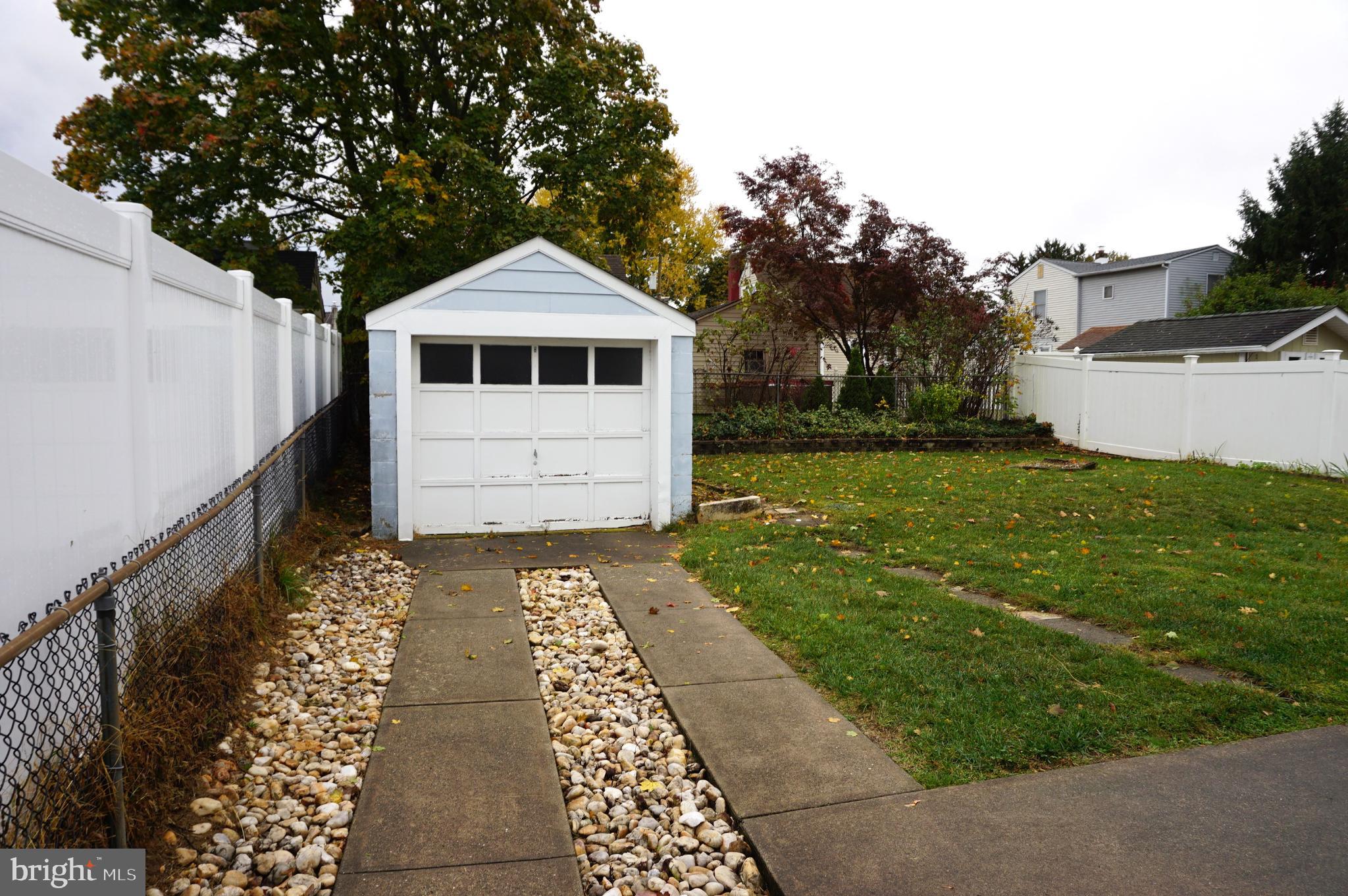 252 CHURCHILL AVENUE