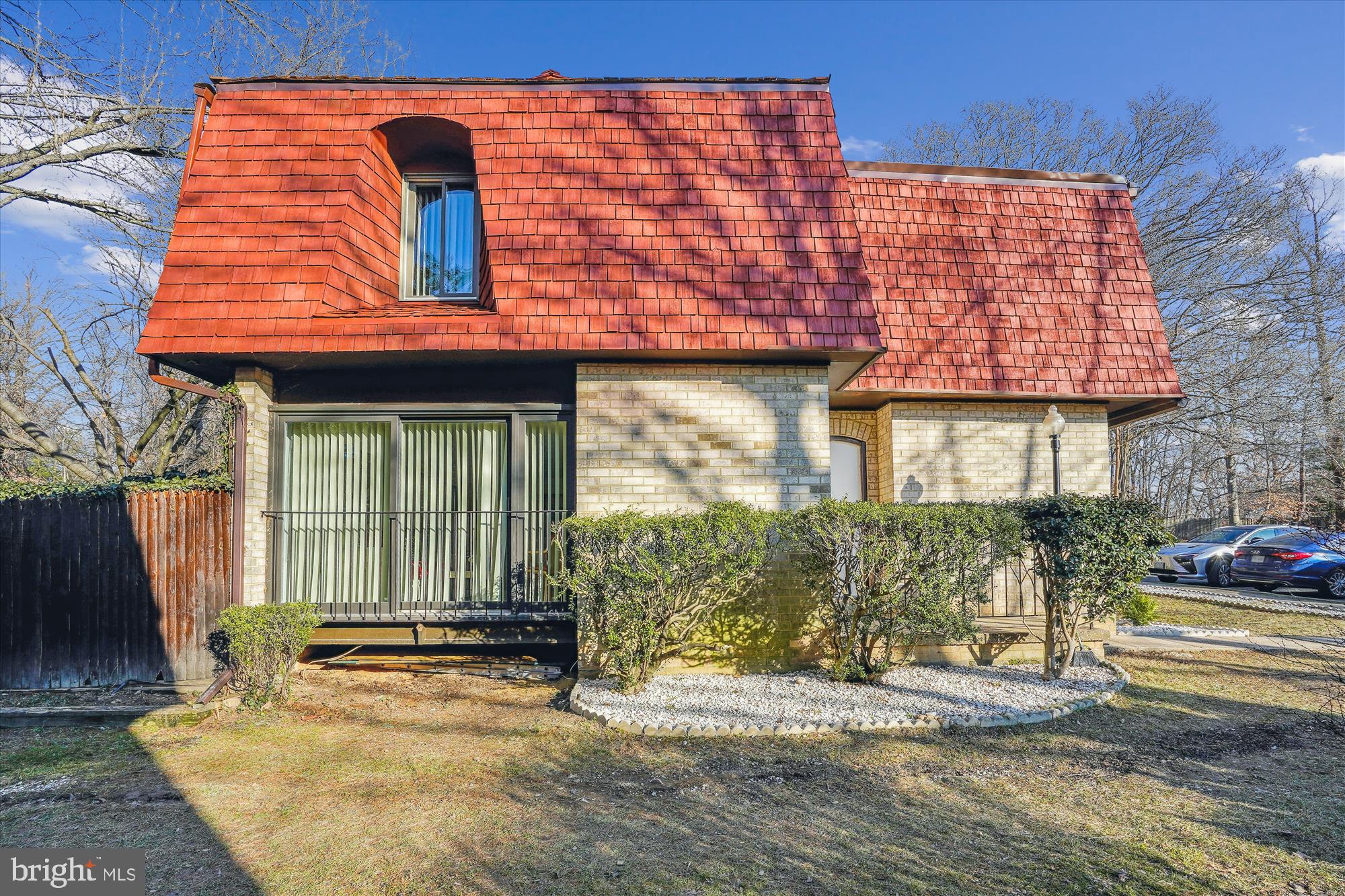 BRISTOW VILLAGE - Residential