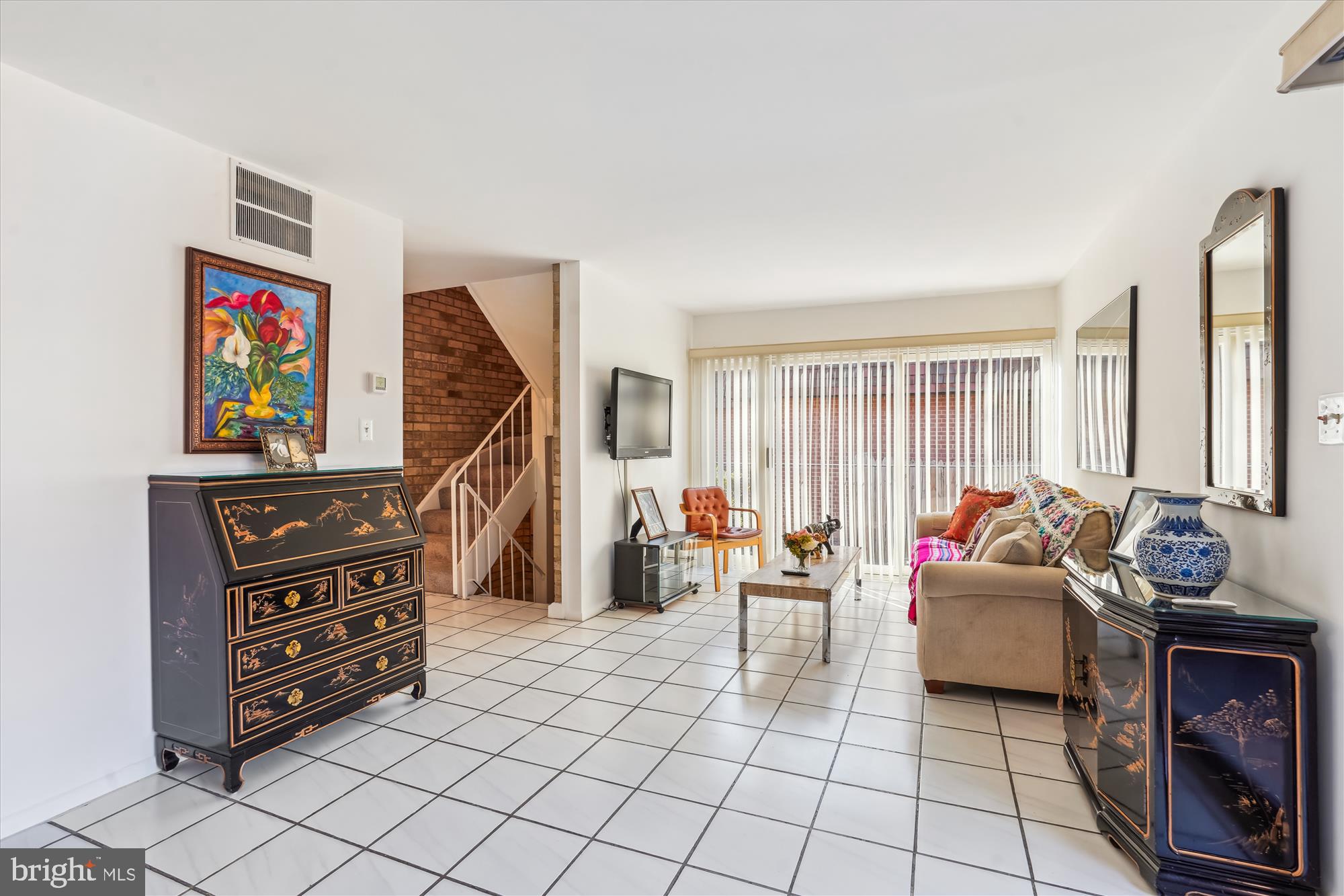 BRISTOW VILLAGE - Residential