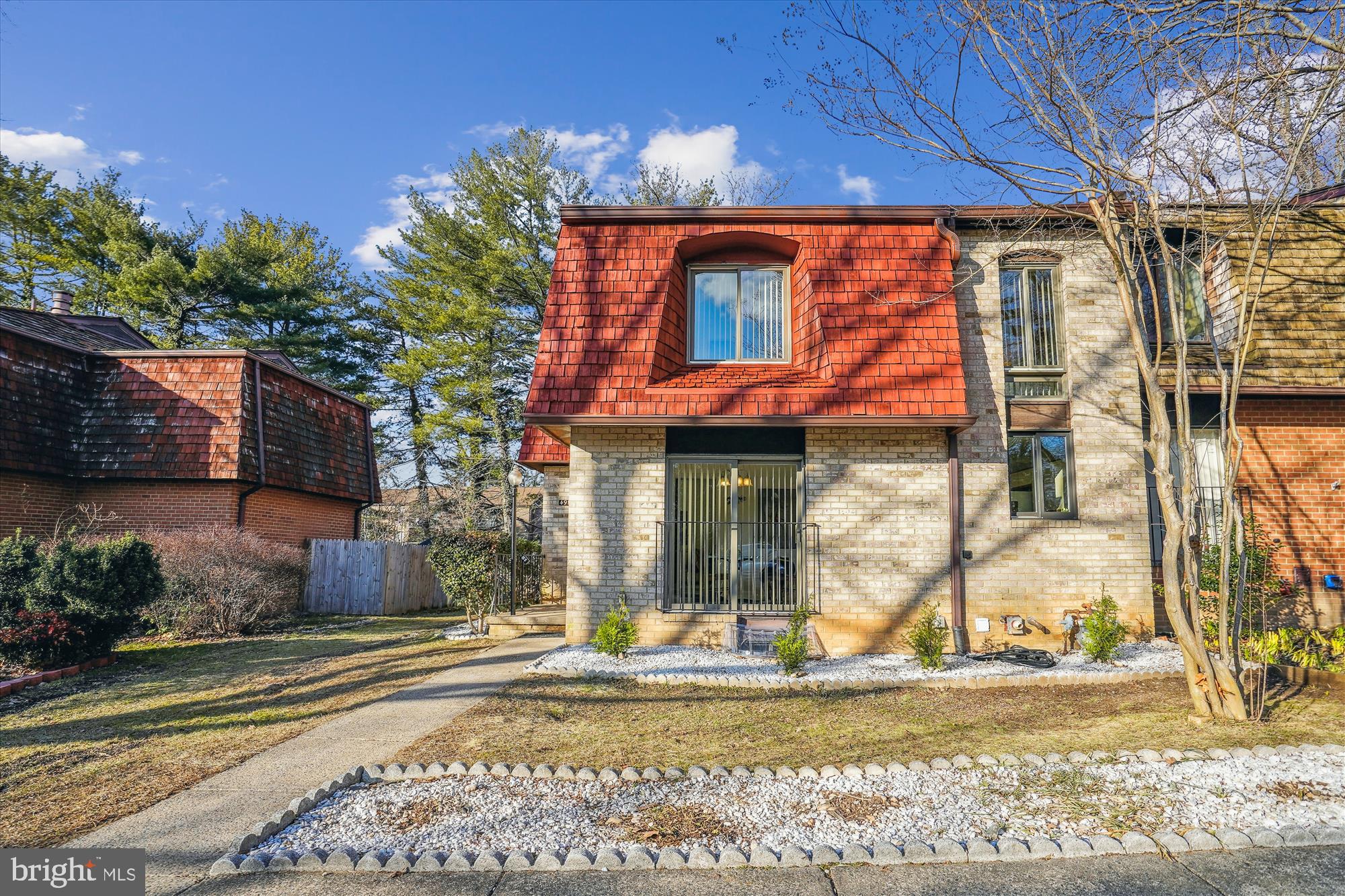 BRISTOW VILLAGE - Residential