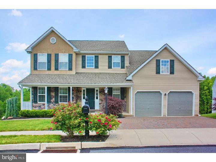 HAWTHORNE ESTATES - Residential
