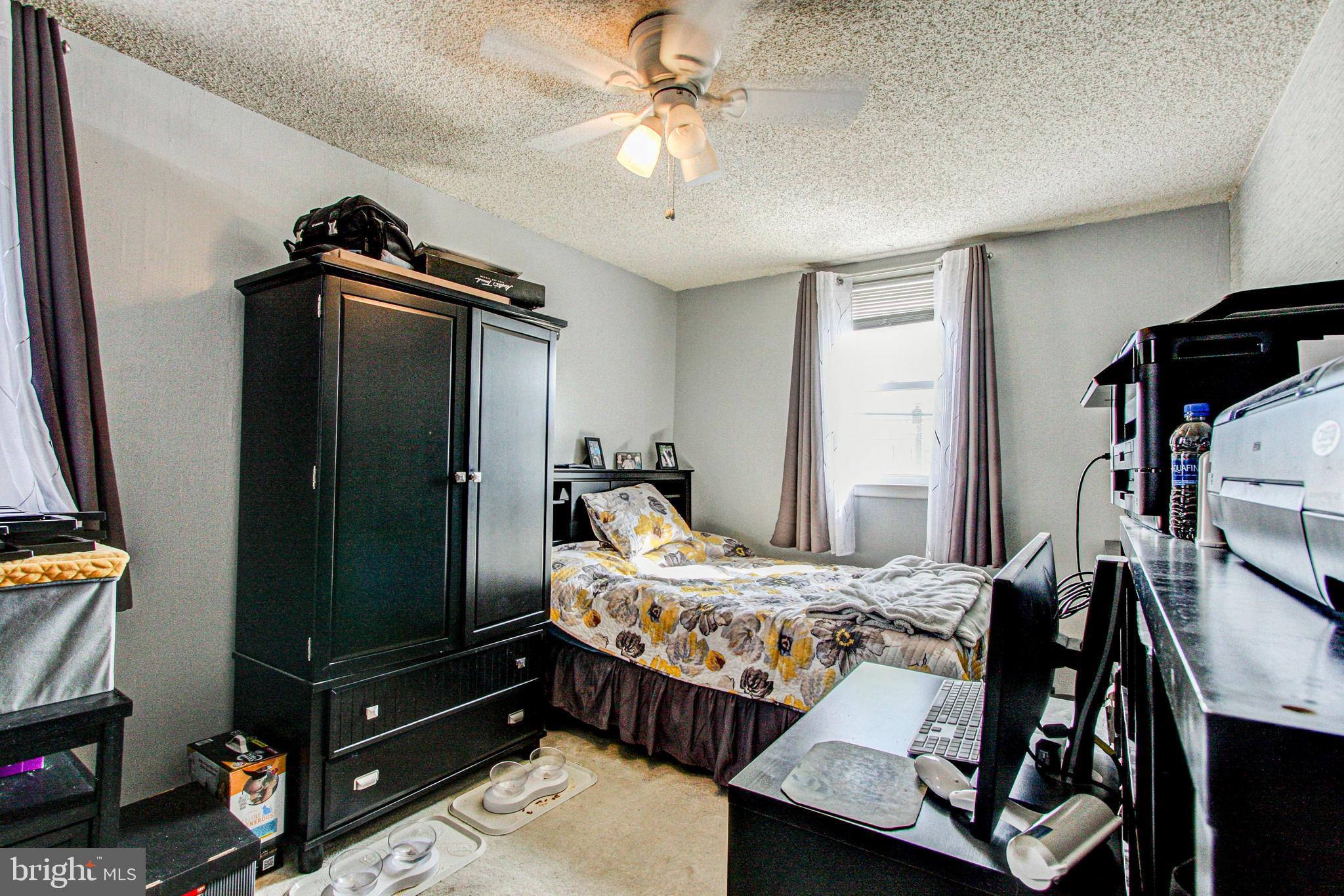 FOX CHASE - Residential