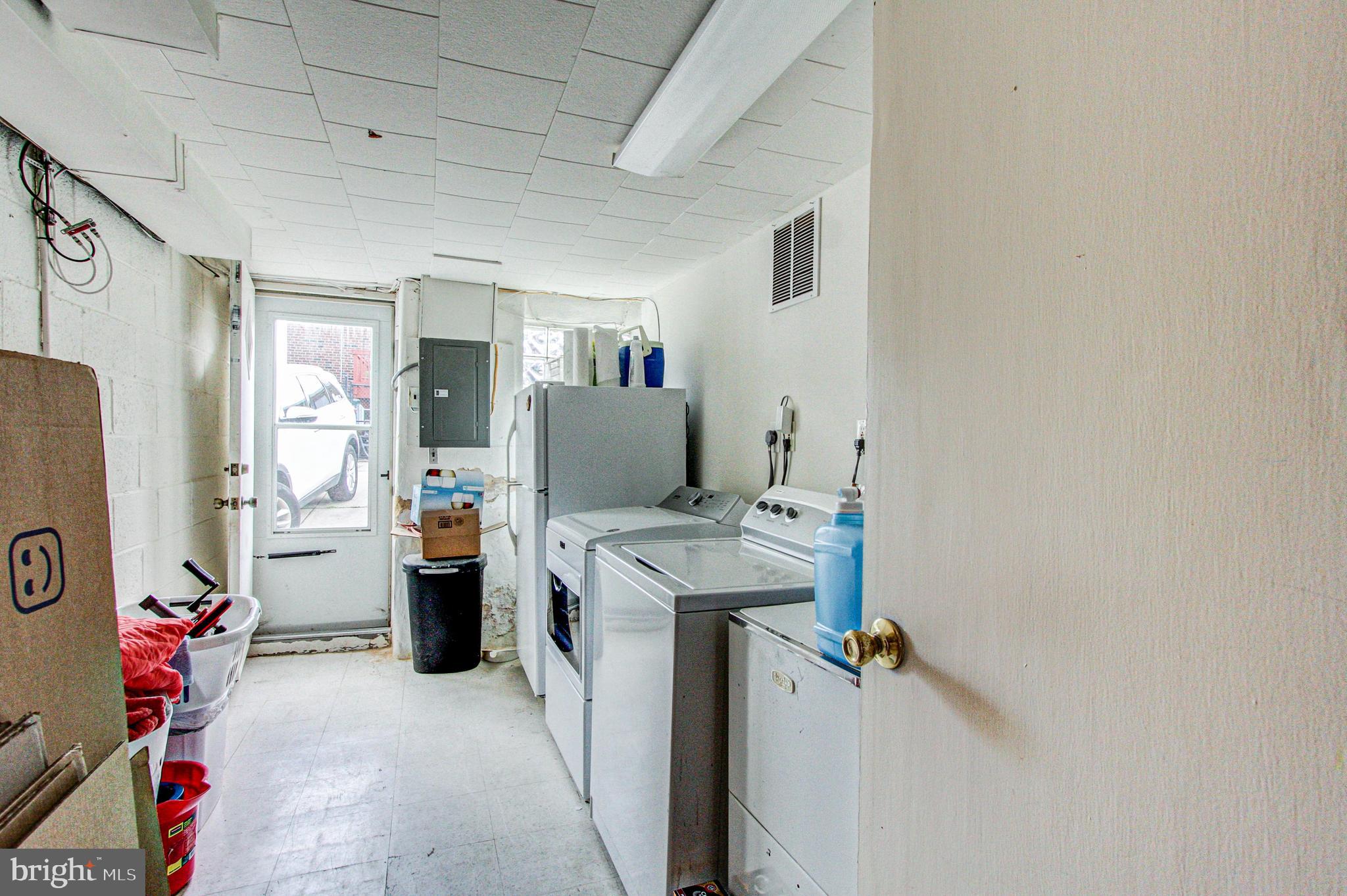 FOX CHASE - Residential