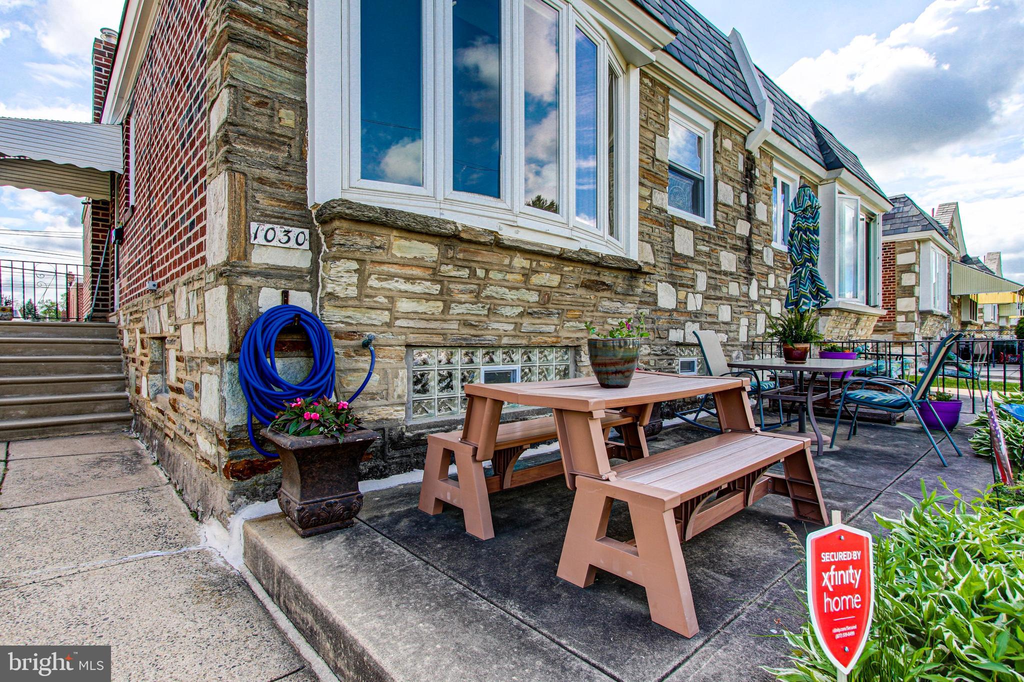 FOX CHASE - Residential