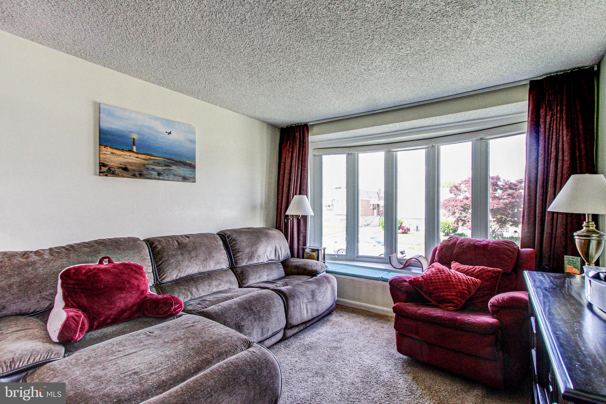 FOX CHASE - Residential