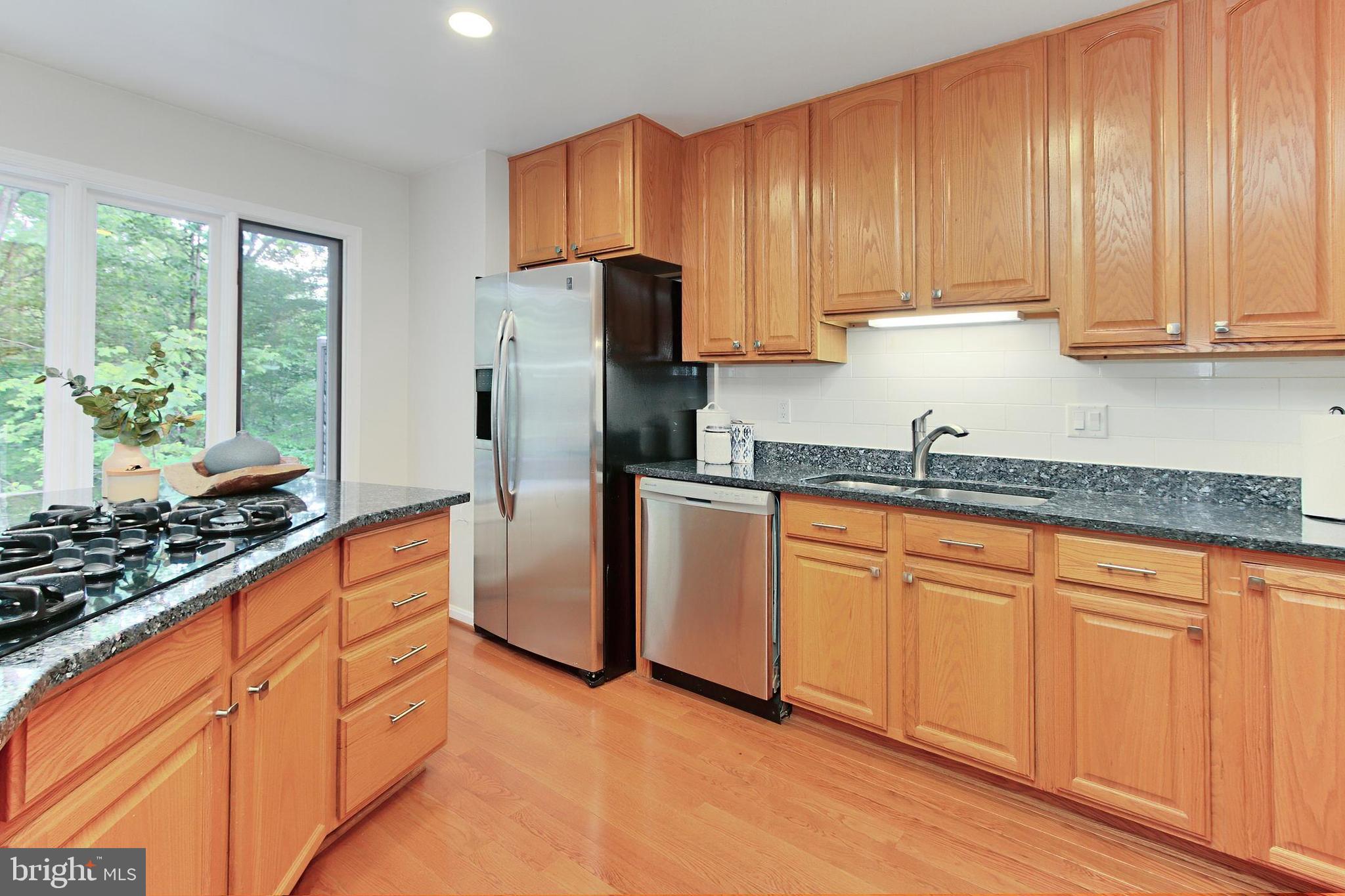 OLDE OAK RIDGE - Residential