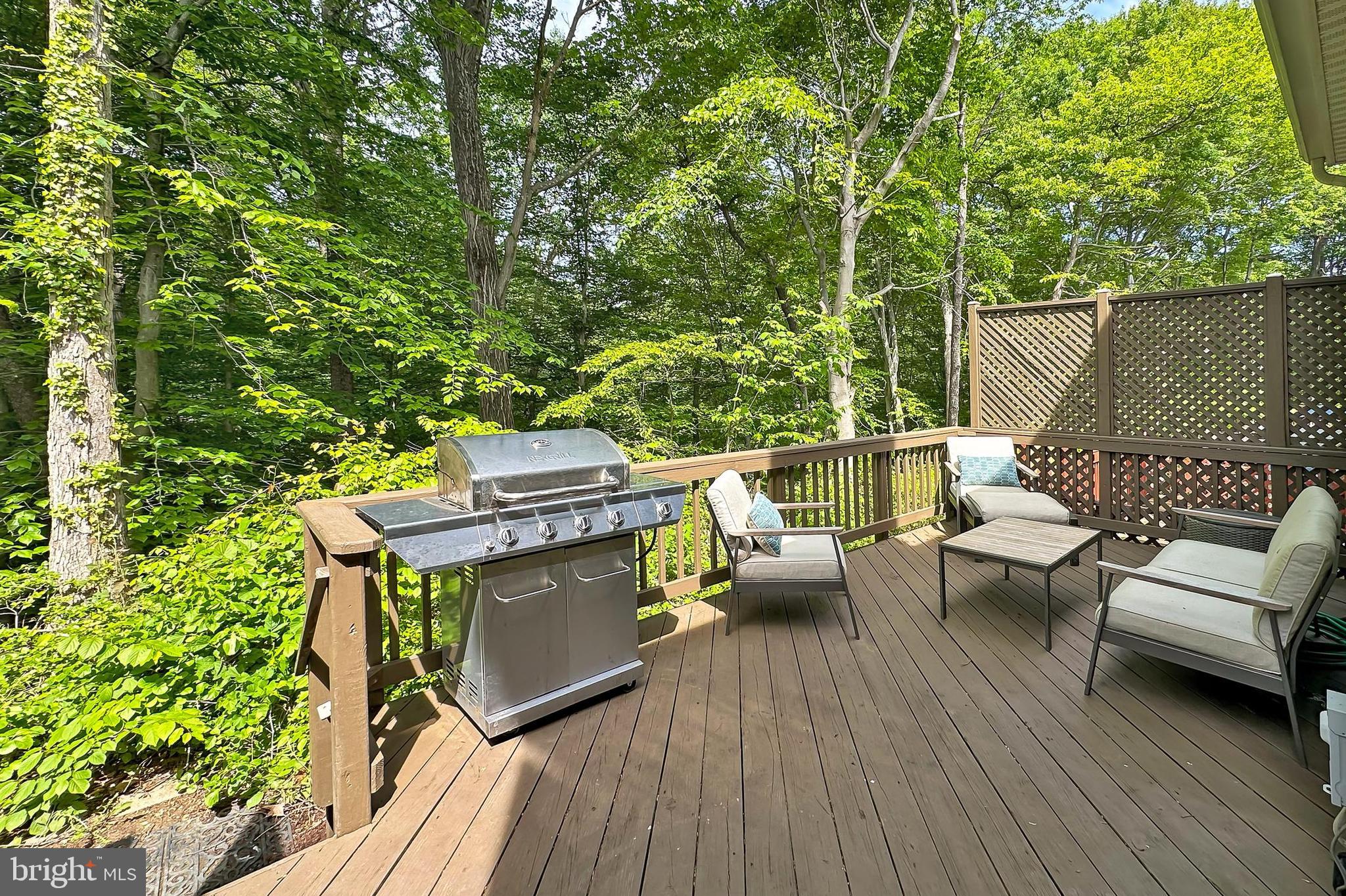 OLDE OAK RIDGE - Residential