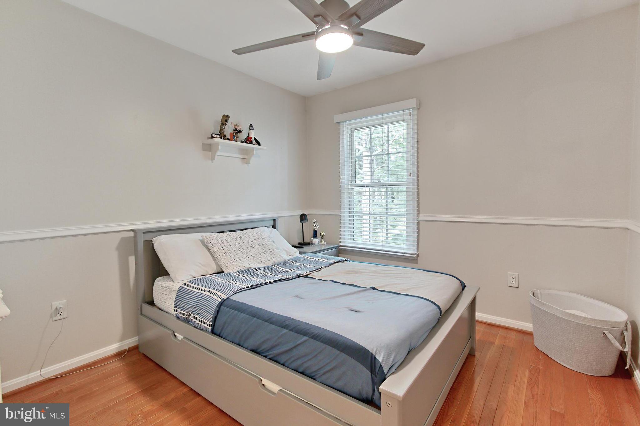 OLDE OAK RIDGE - Residential