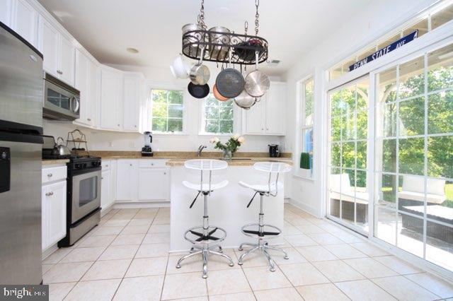 BELMONT BAY - Residential