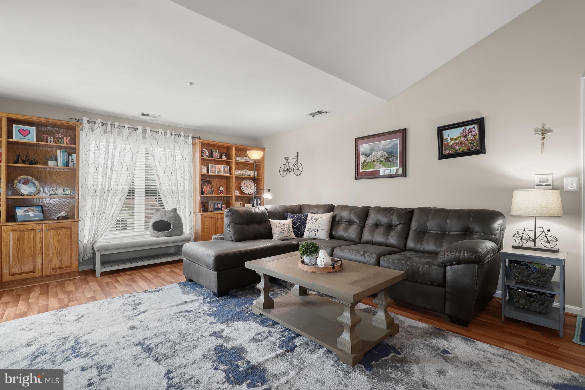 WINIFRED MANOR - Residential