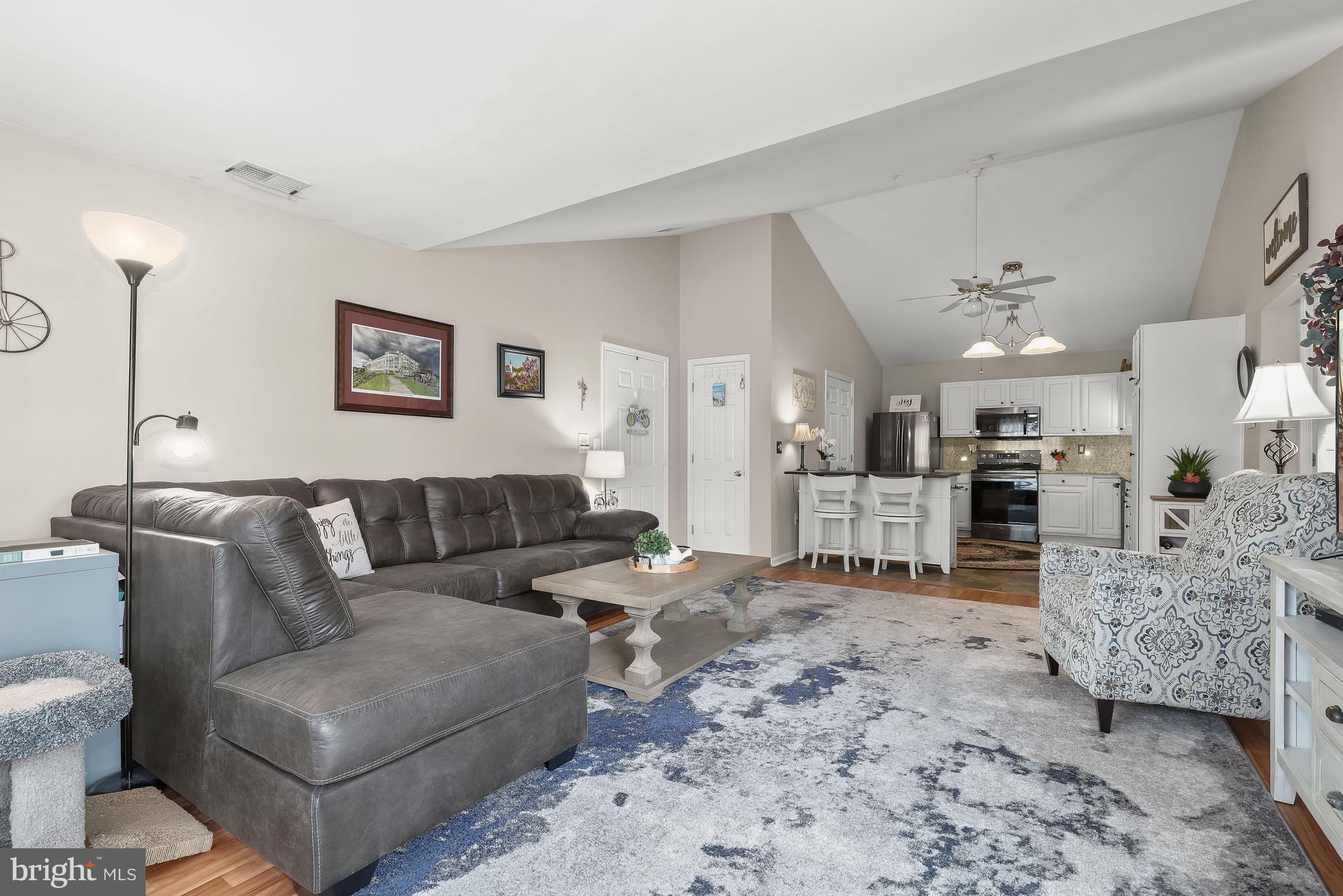 WINIFRED MANOR - Residential