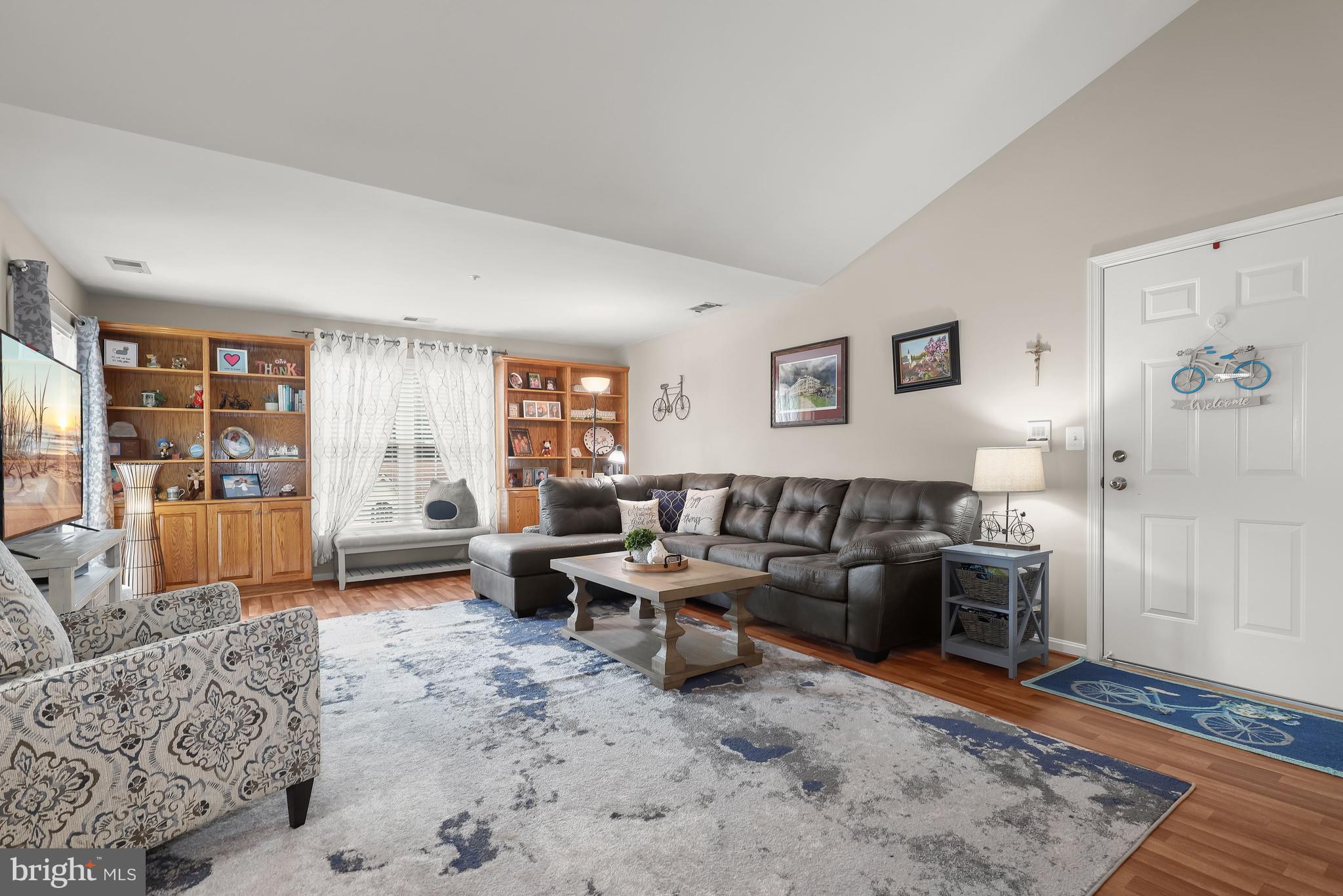 WINIFRED MANOR - Residential