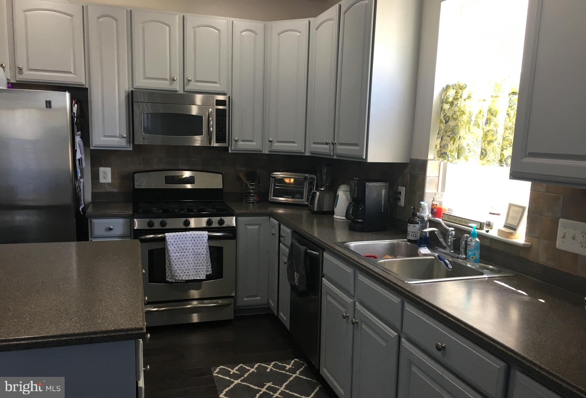 VILLAGE OF IDLEWILD - Residential Lease