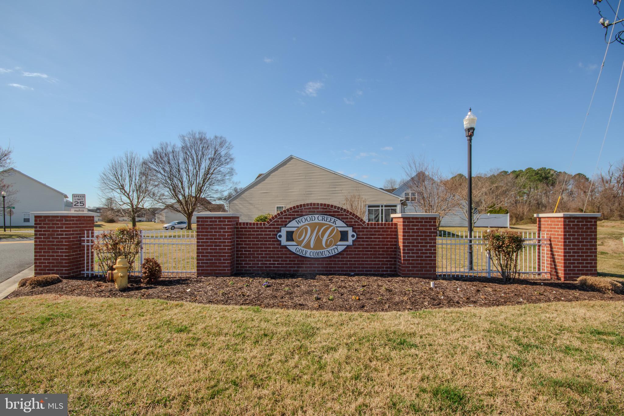 WOOD CREEK GOLF COMM - Residential