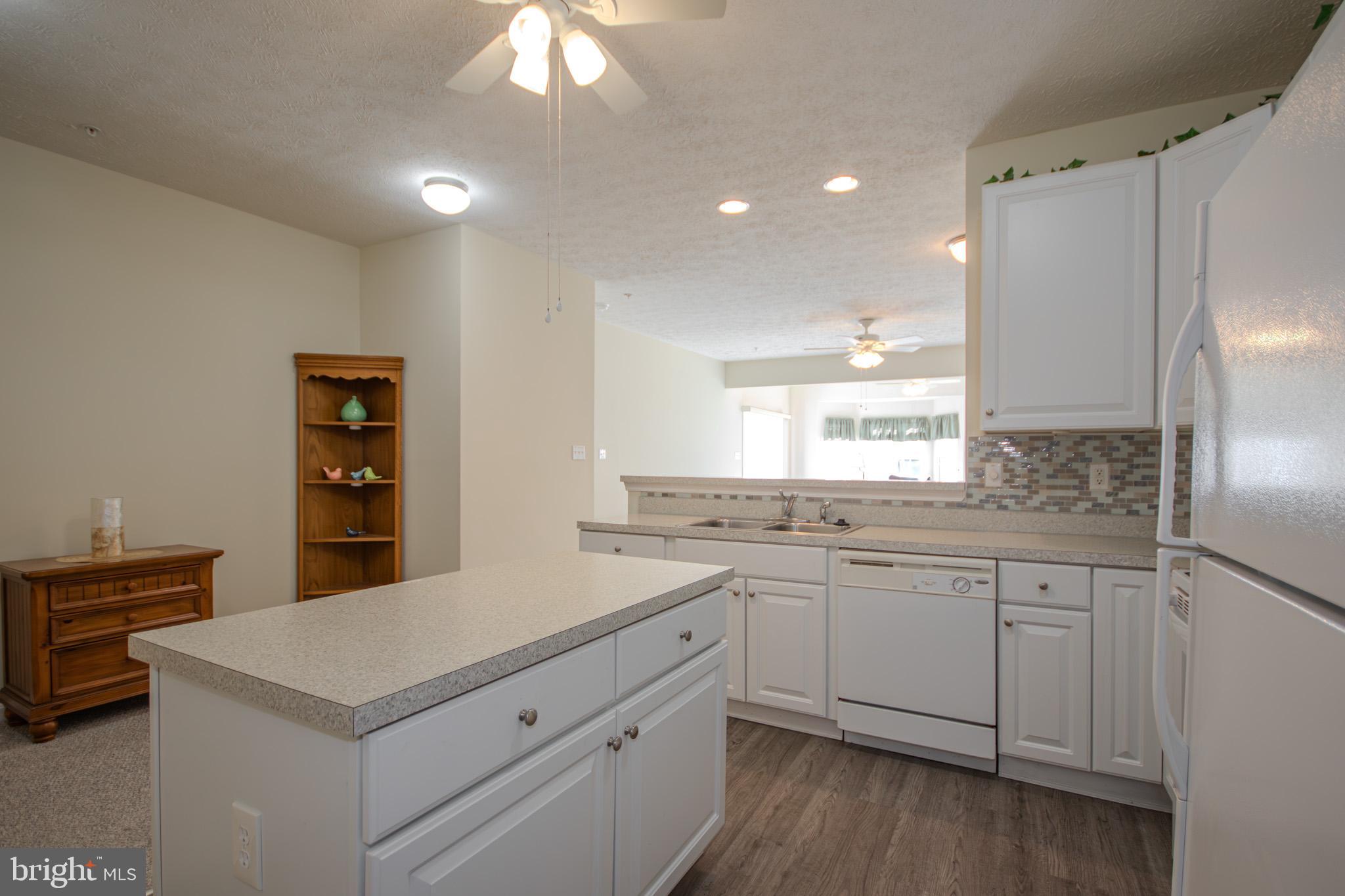 WOOD CREEK GOLF COMM - Residential