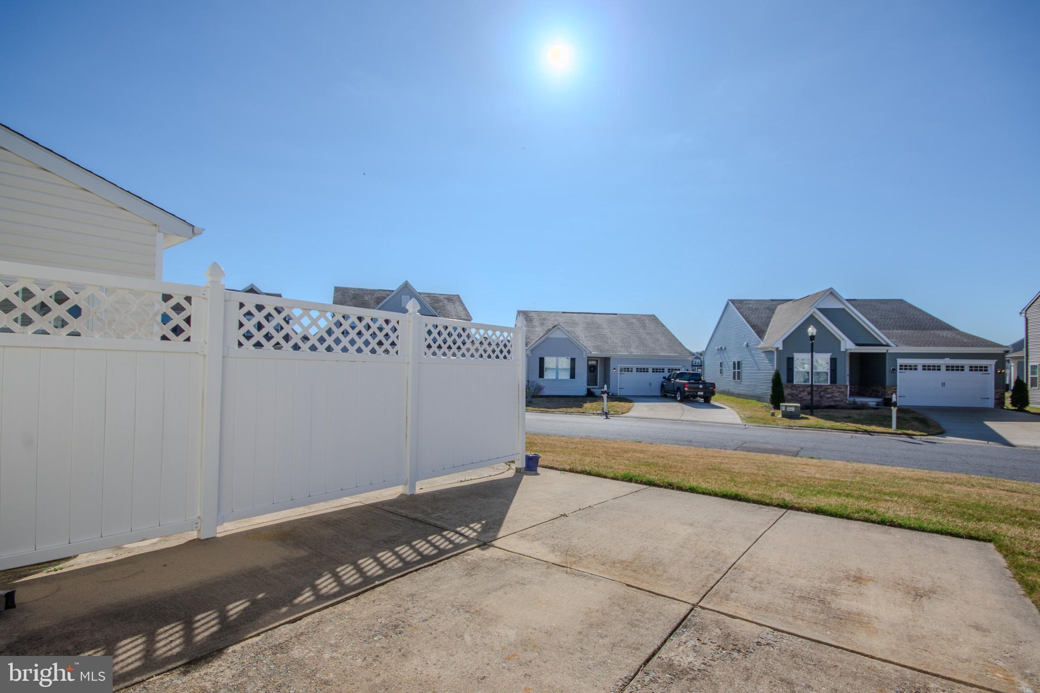 WOOD CREEK GOLF COMM - Residential